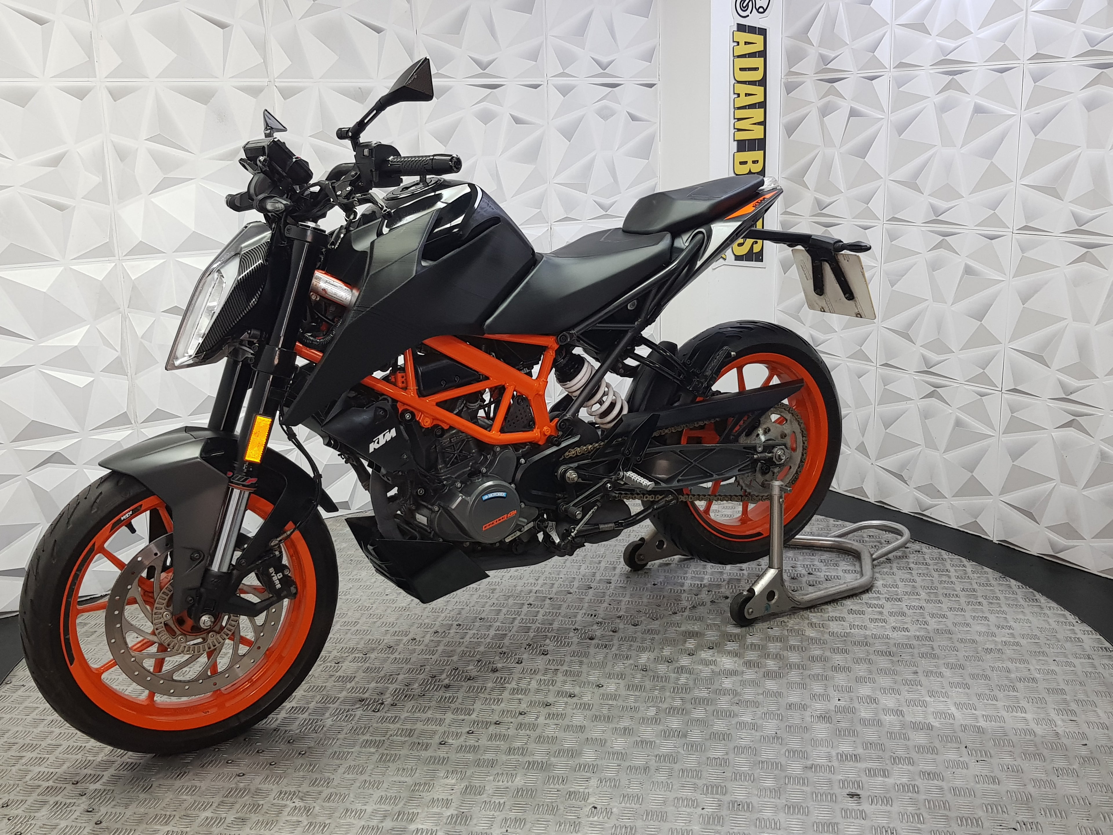 2021 KTM Duke 125