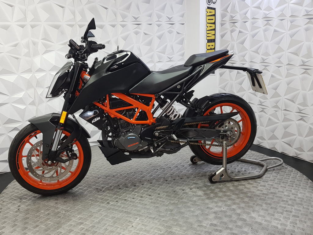 2021 KTM Duke 125