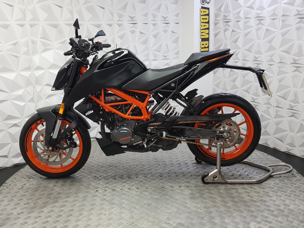 2021 KTM Duke 125
