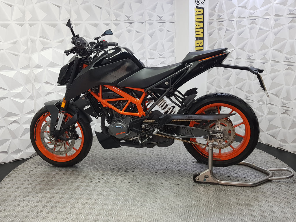 2021 KTM Duke 125