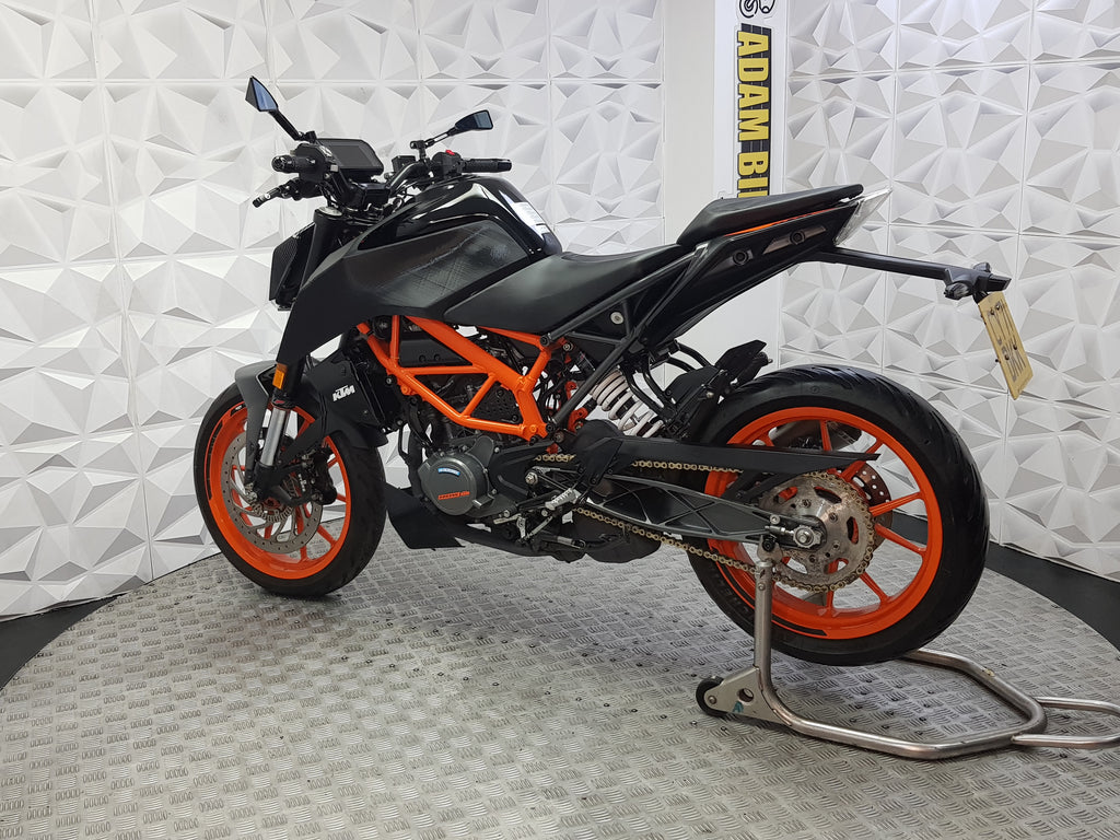 2021 KTM Duke 125