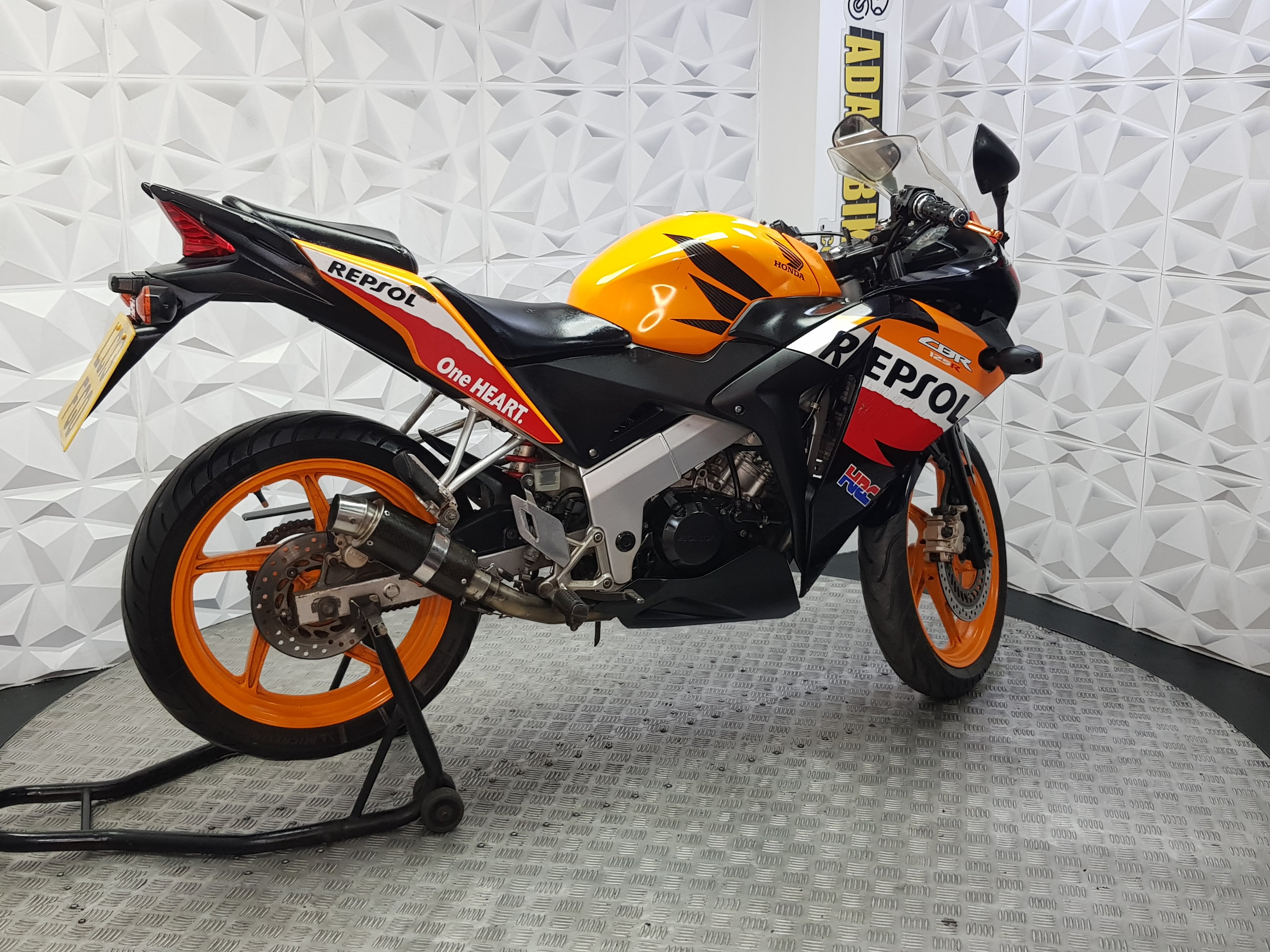 2013 HONDA CBR 125 R