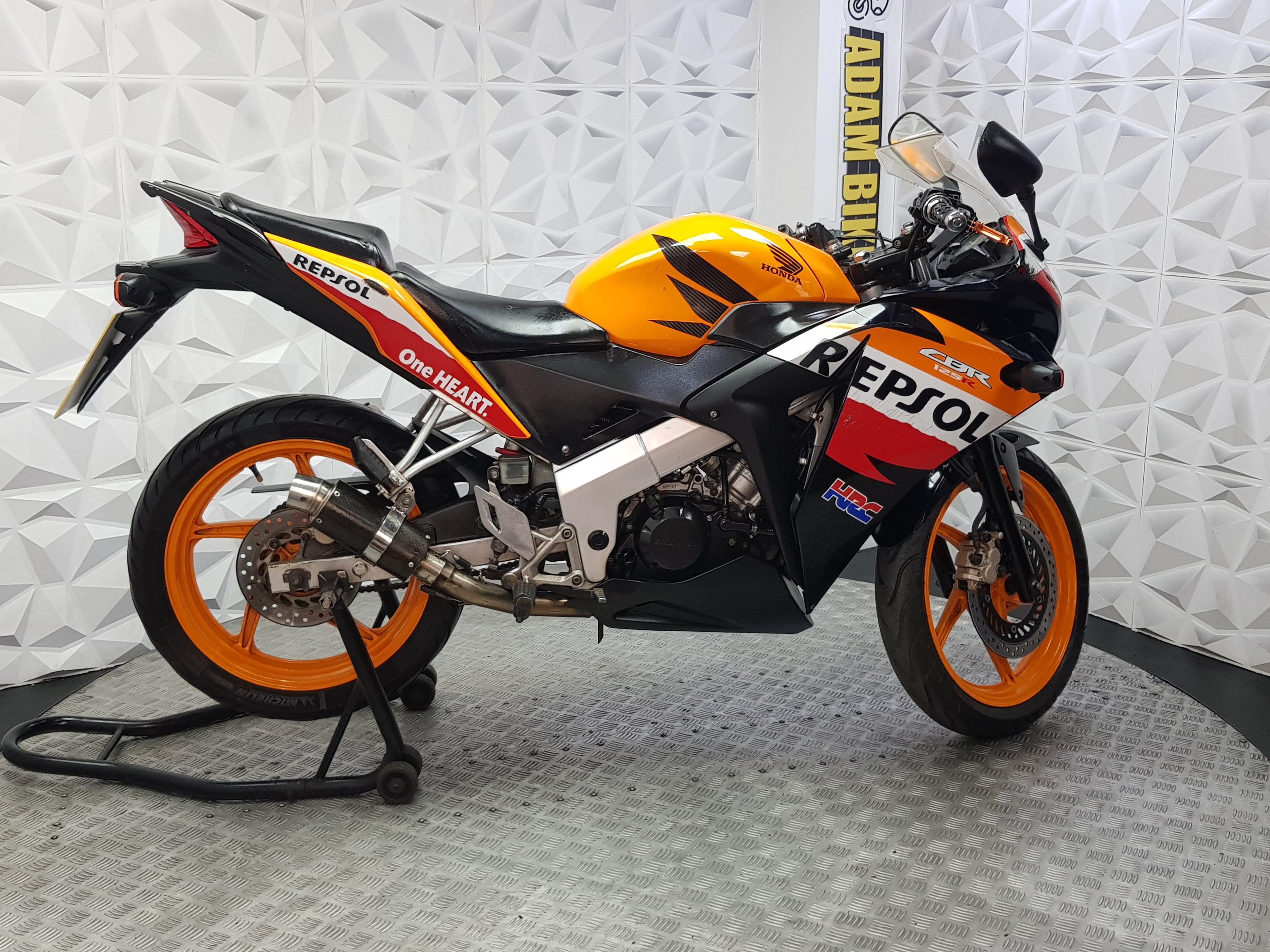 2013 HONDA CBR 125 R