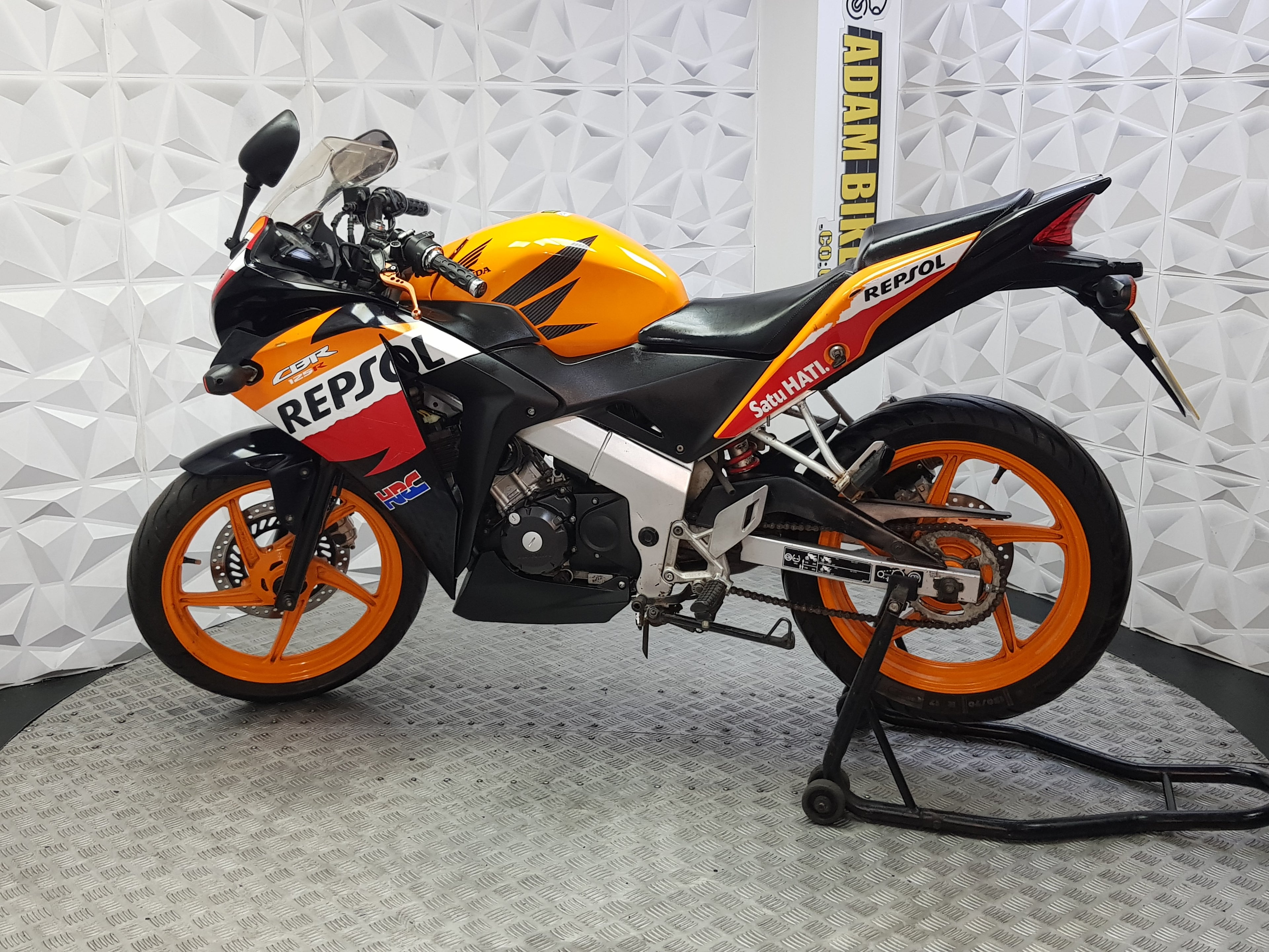 2013 HONDA CBR 125 R