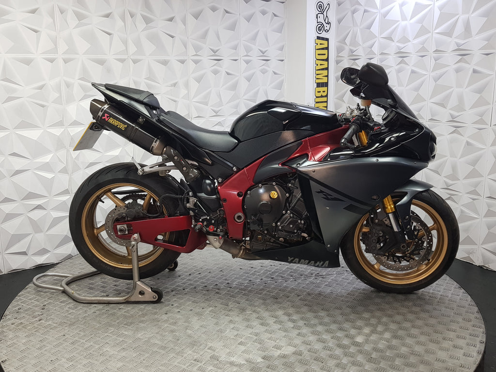 2011 Yamaha YZF R1