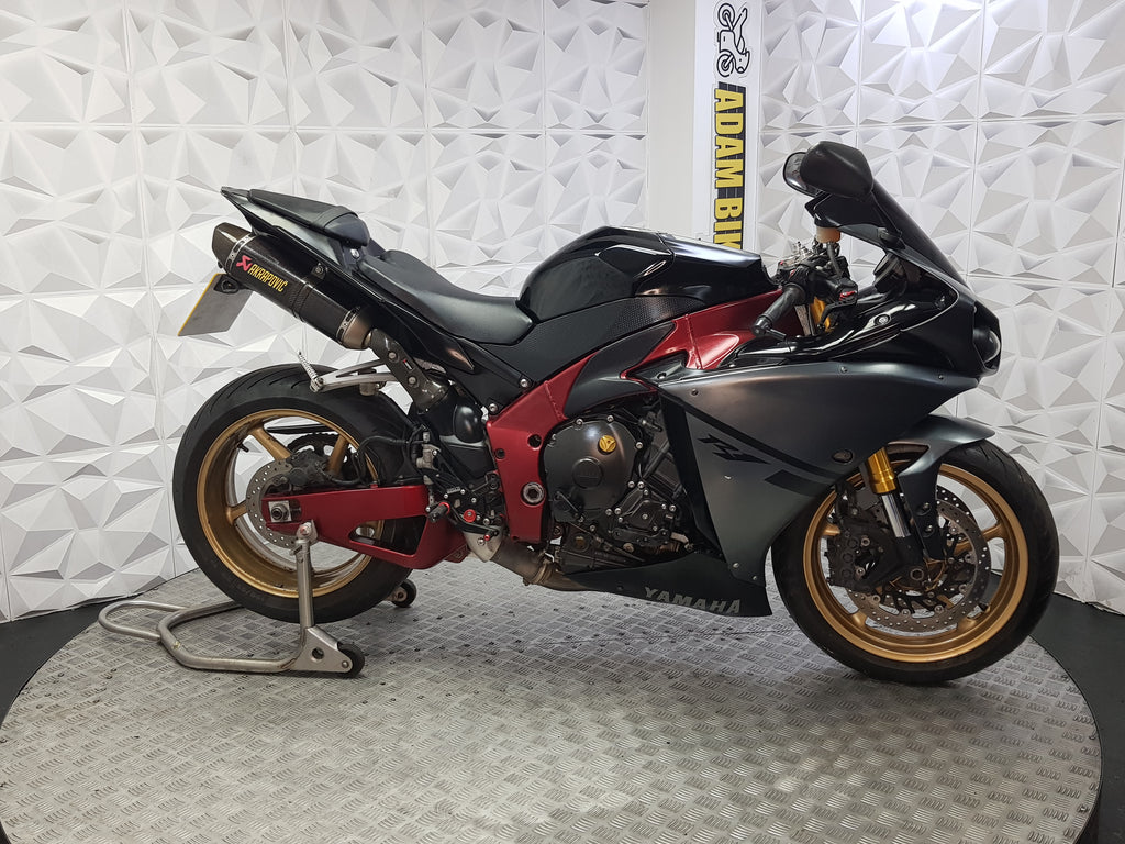 2011 Yamaha YZF R1