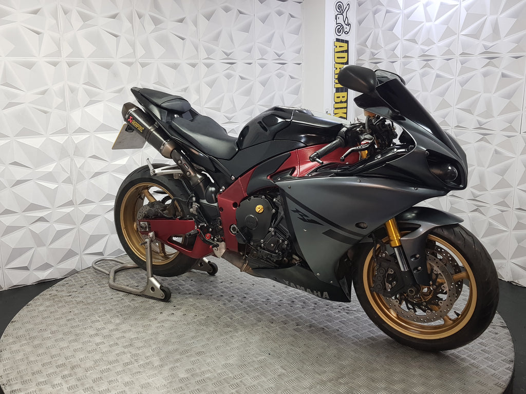 2011 Yamaha YZF R1
