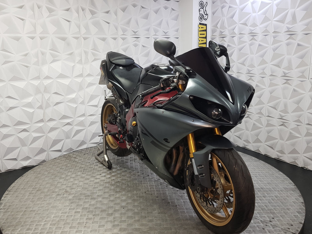 2011 Yamaha YZF R1