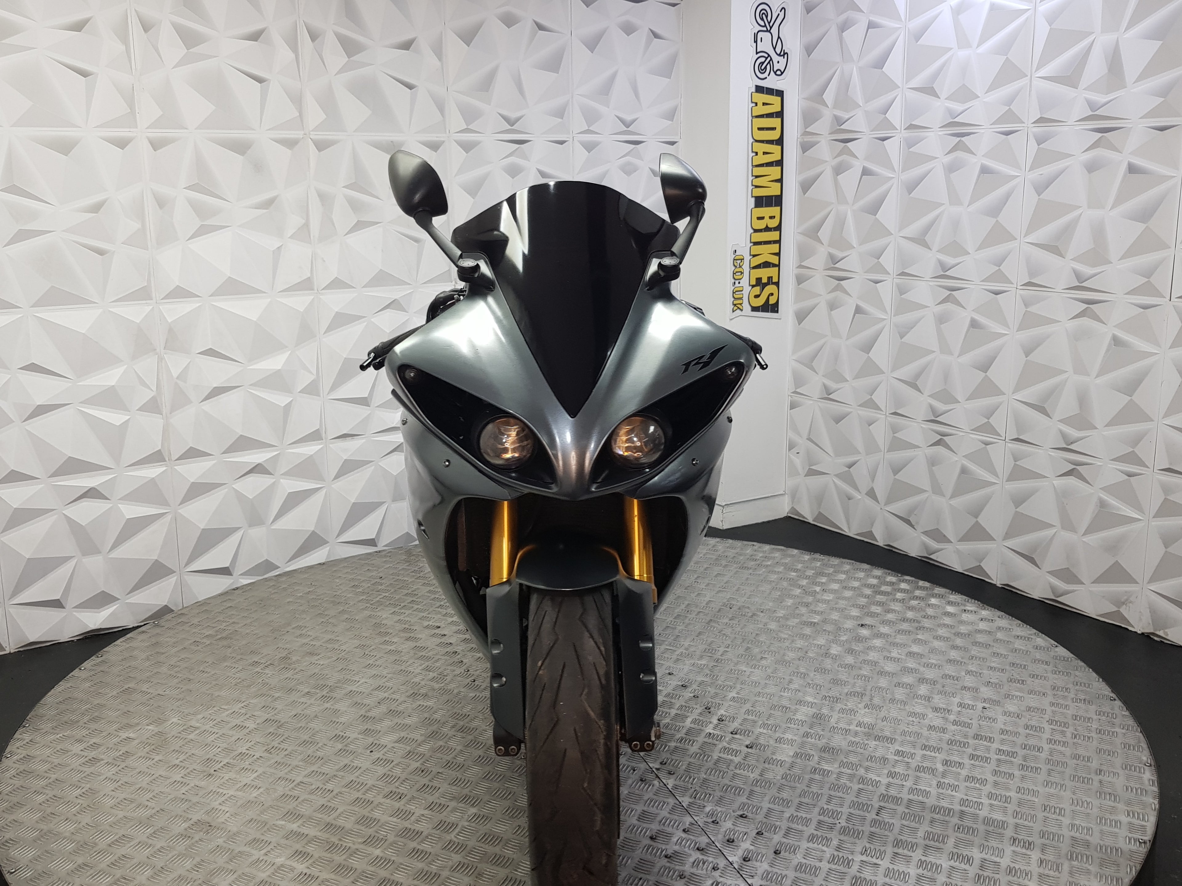 2011 Yamaha YZF R1