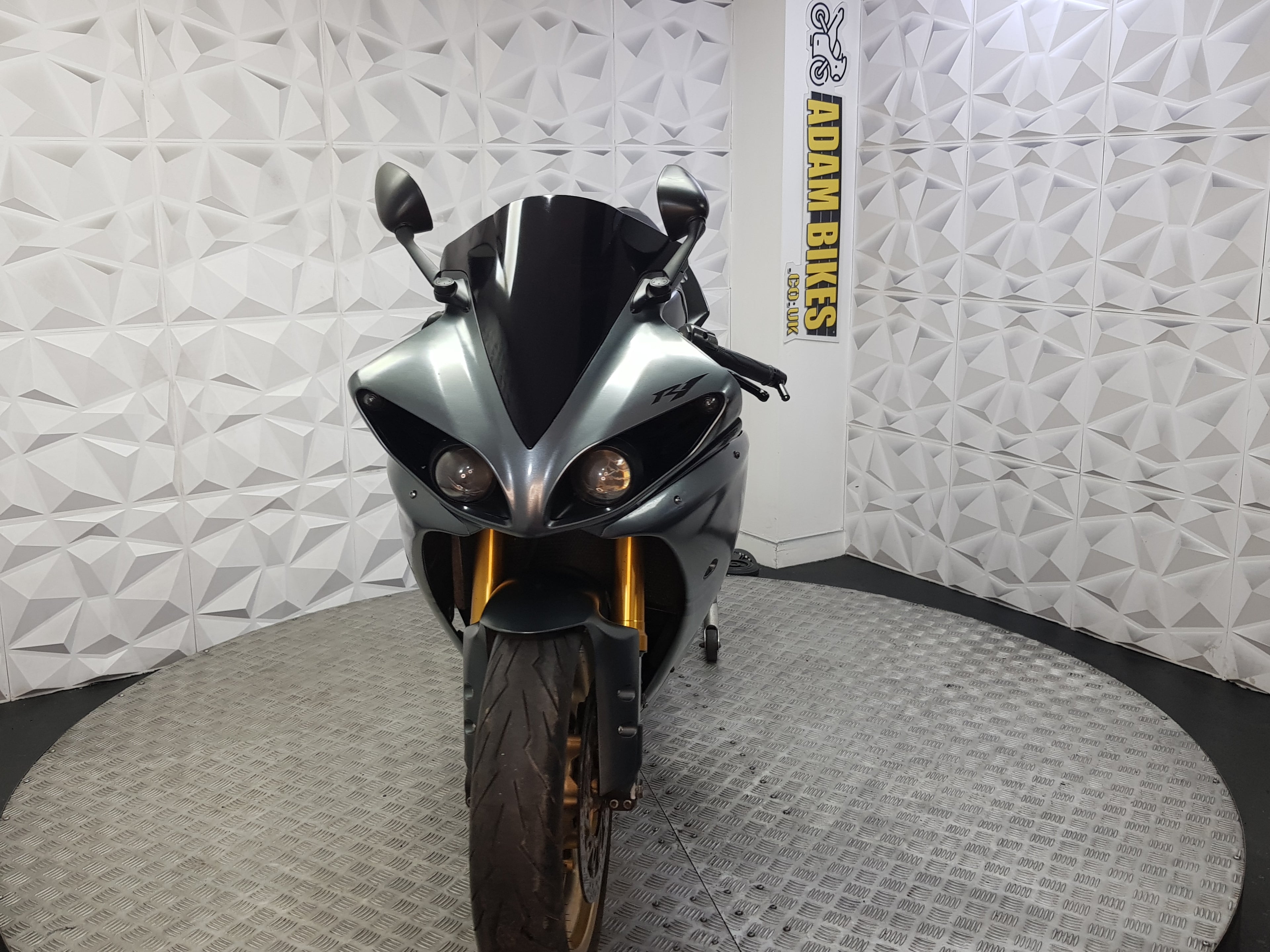 2011 Yamaha YZF R1