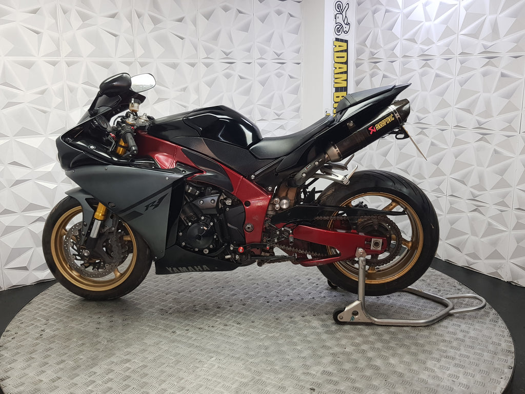 2011 Yamaha YZF R1