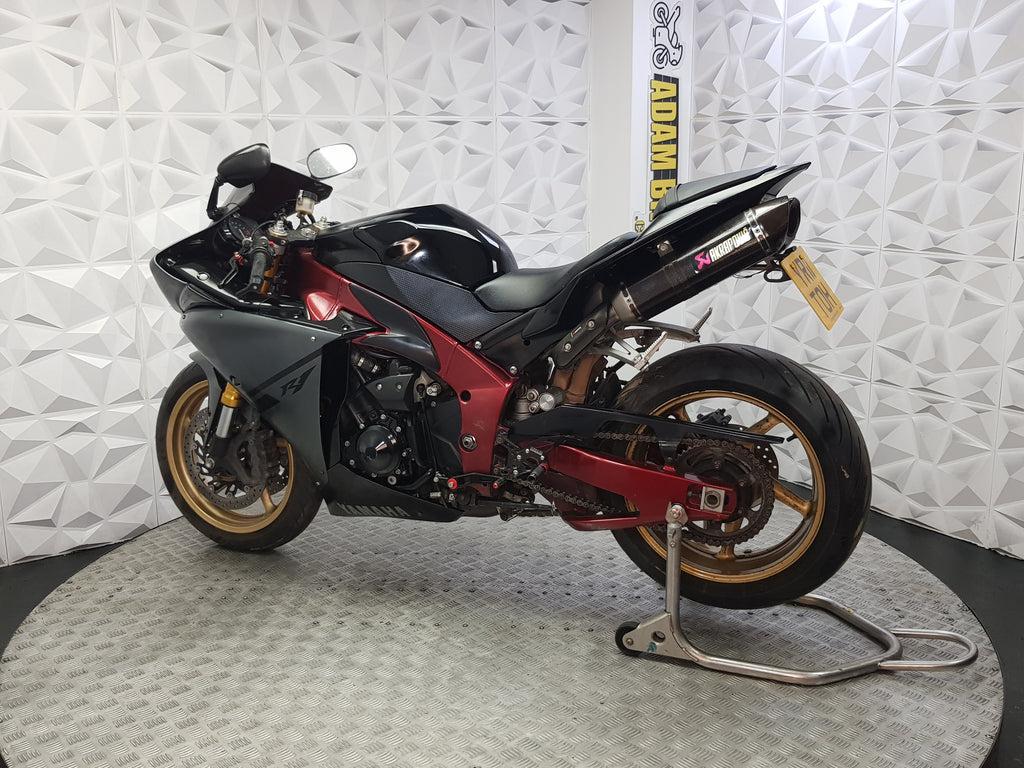 2011 Yamaha YZF R1