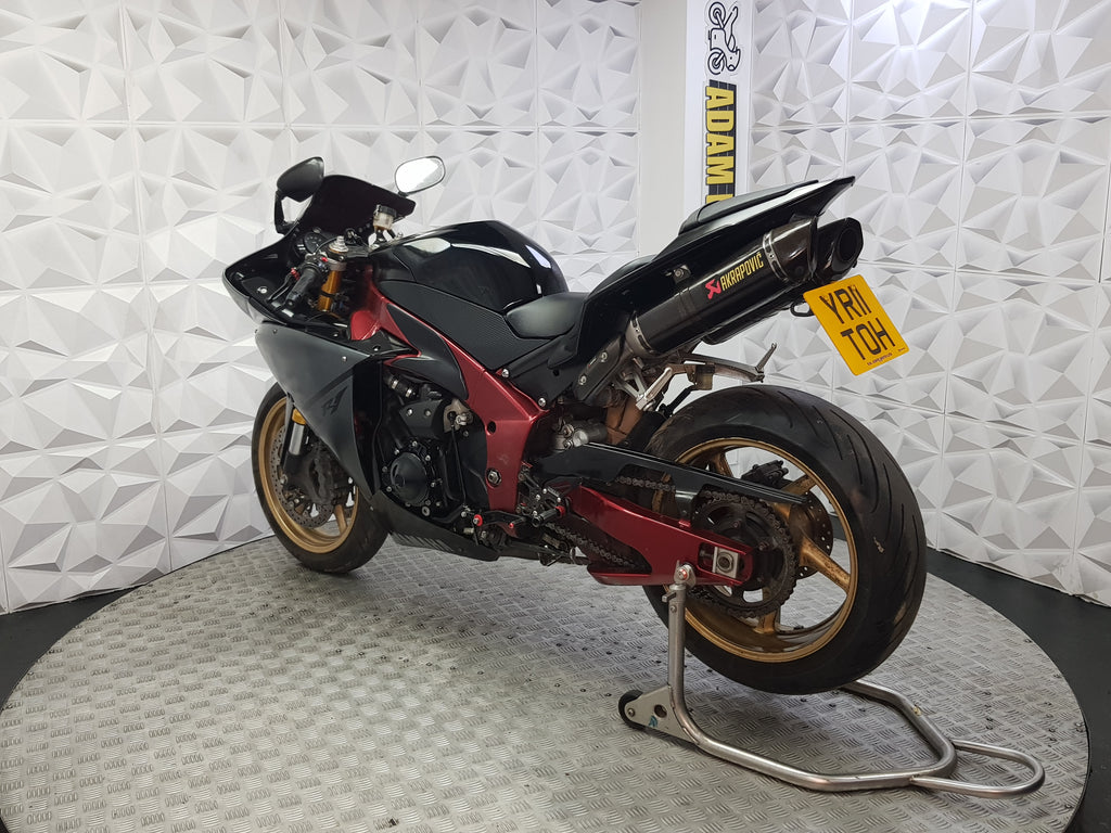 2011 Yamaha YZF R1