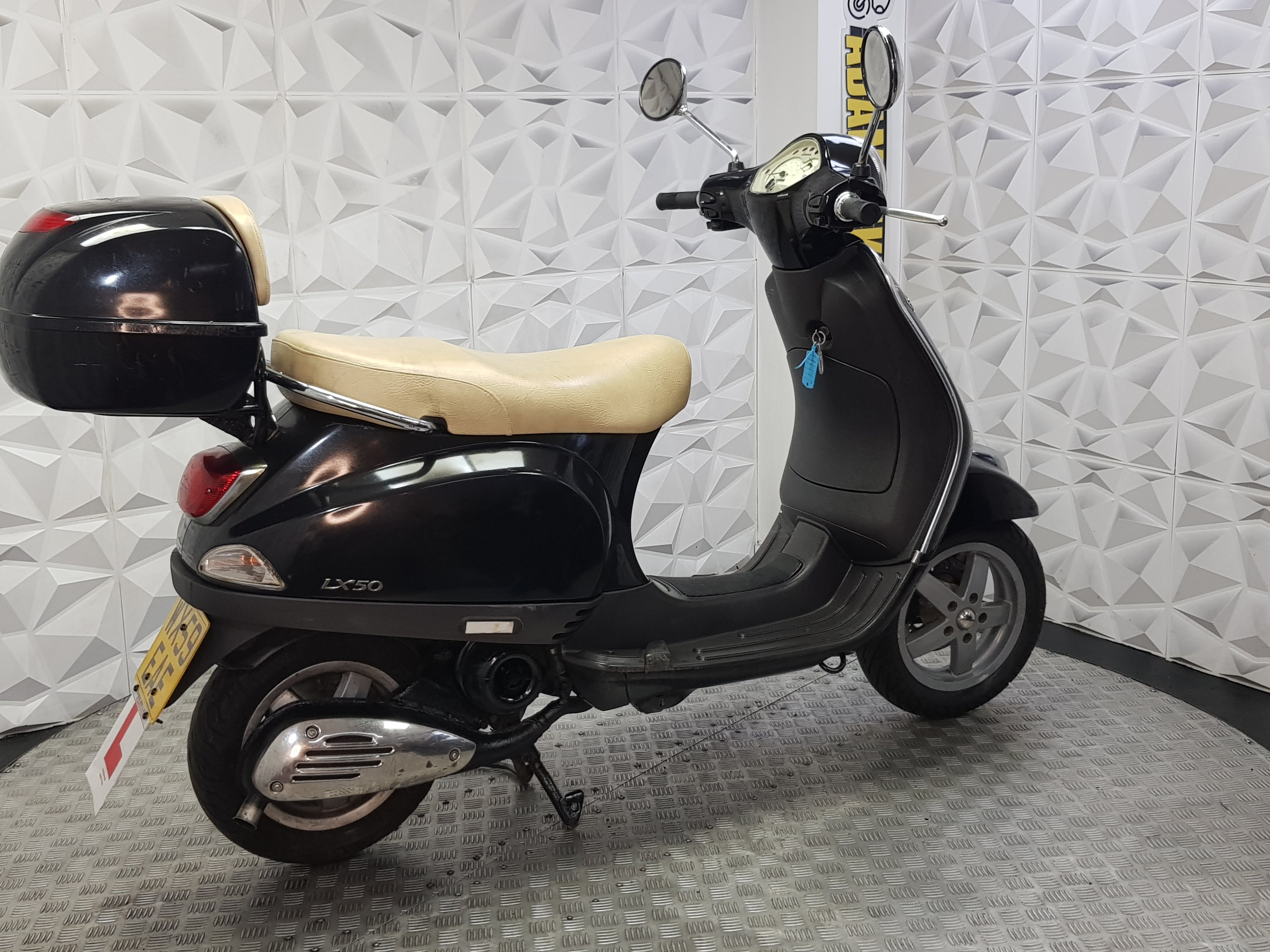 2009 PIAGGIO VESPA 50 2T