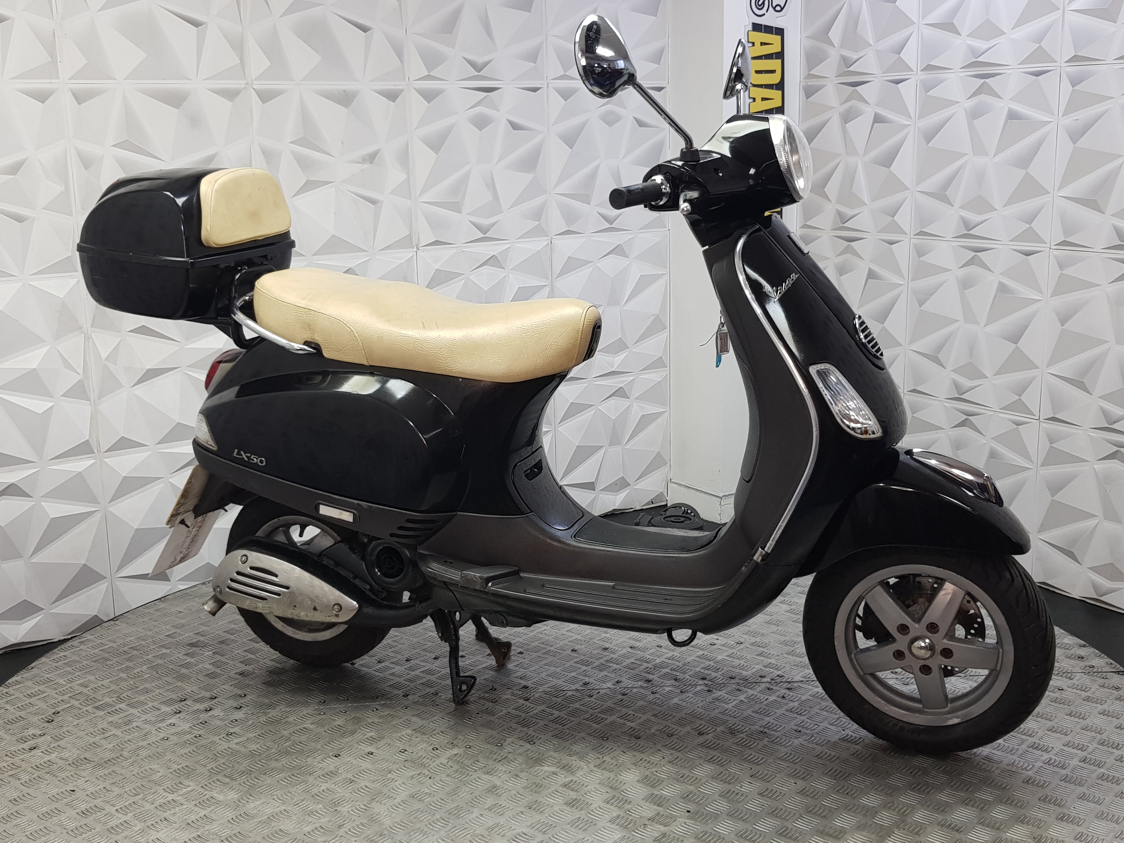 2009 PIAGGIO VESPA 50 2T