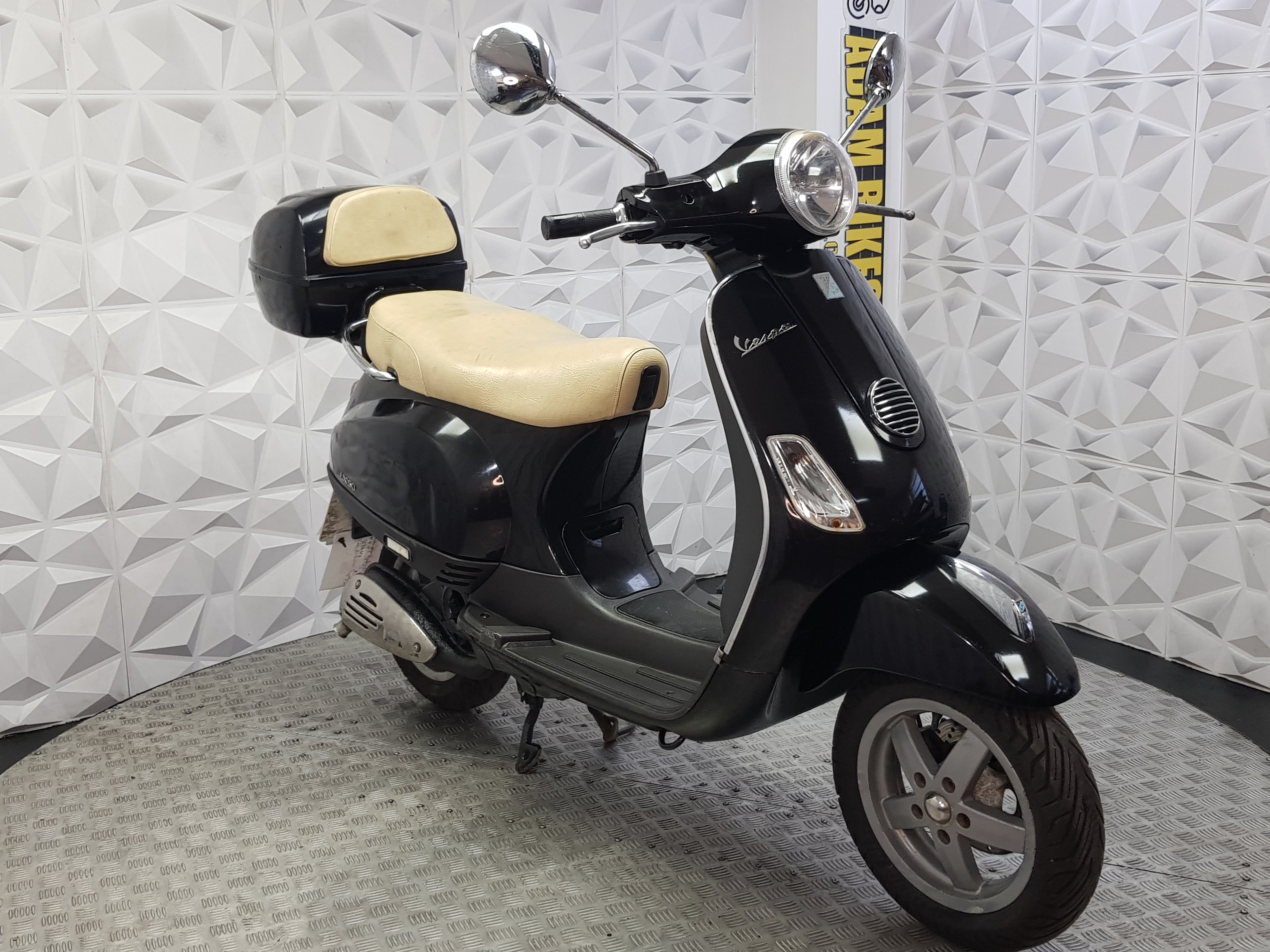 2009 PIAGGIO VESPA 50 2T