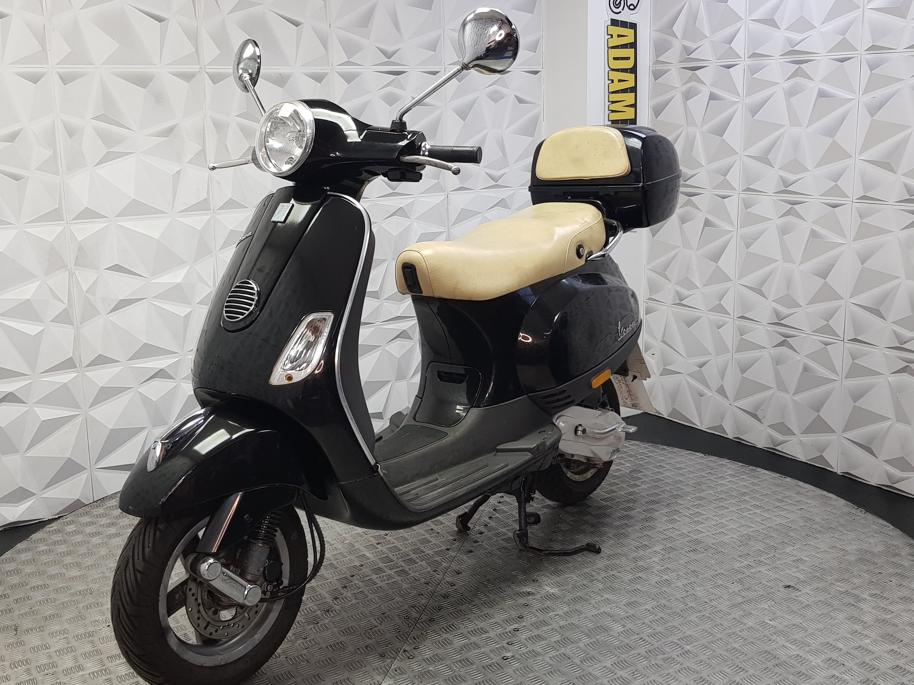 2009 PIAGGIO VESPA 50 2T