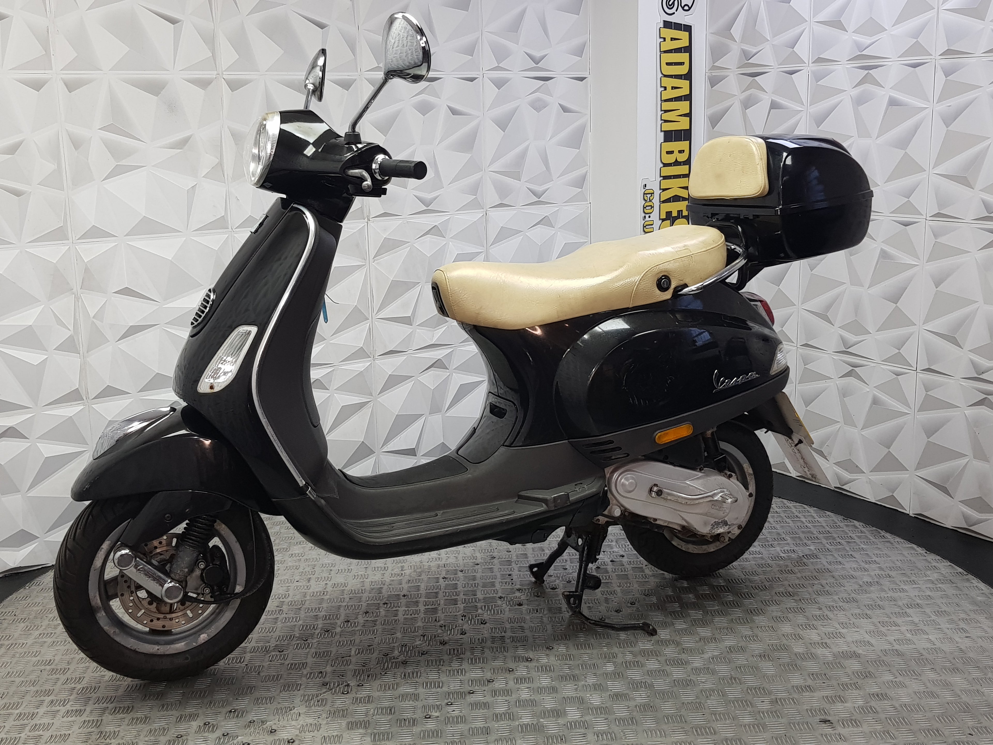 2009 PIAGGIO VESPA 50 2T