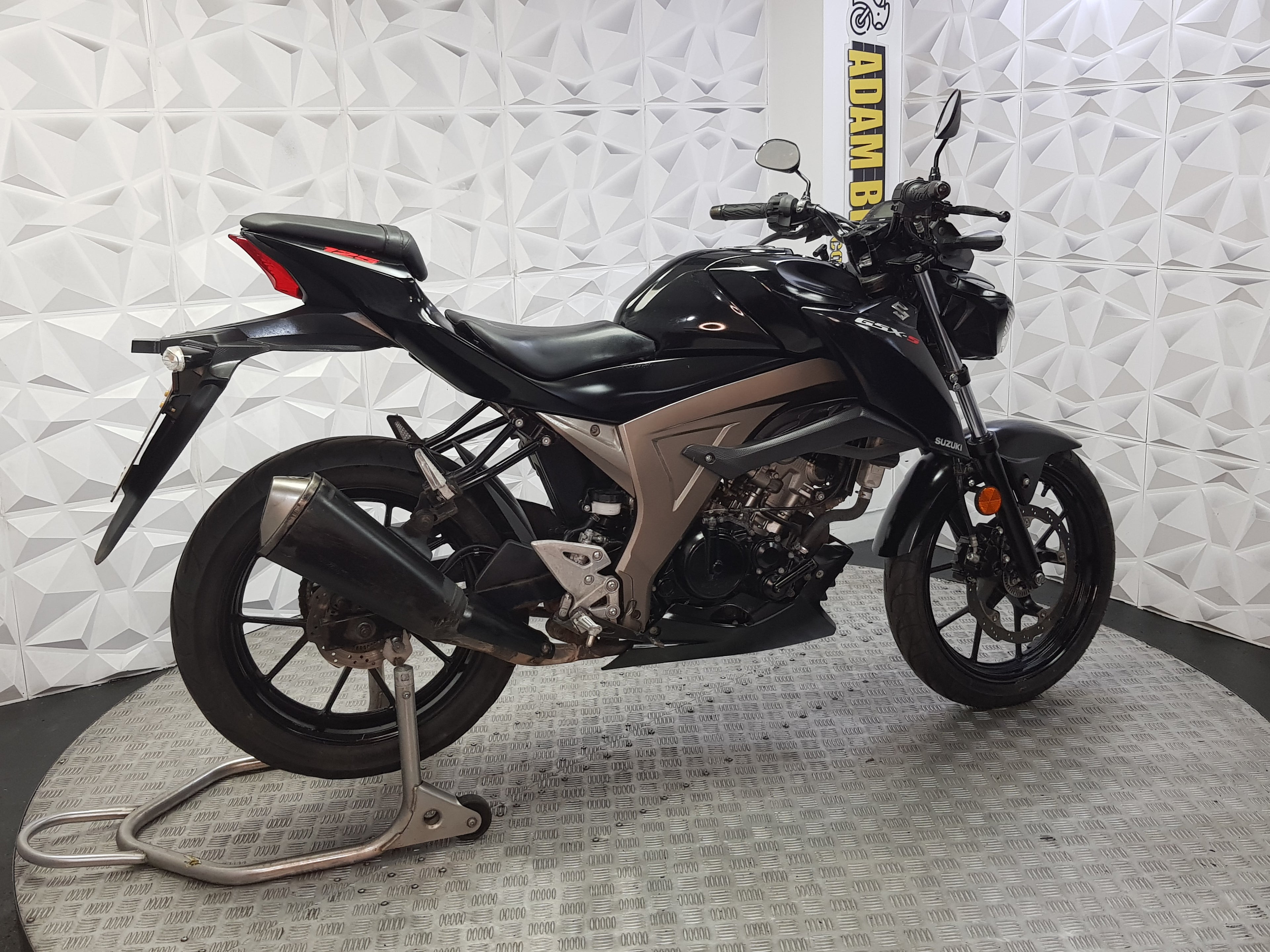 2018  SUZUKI GSX-S 125 ABS