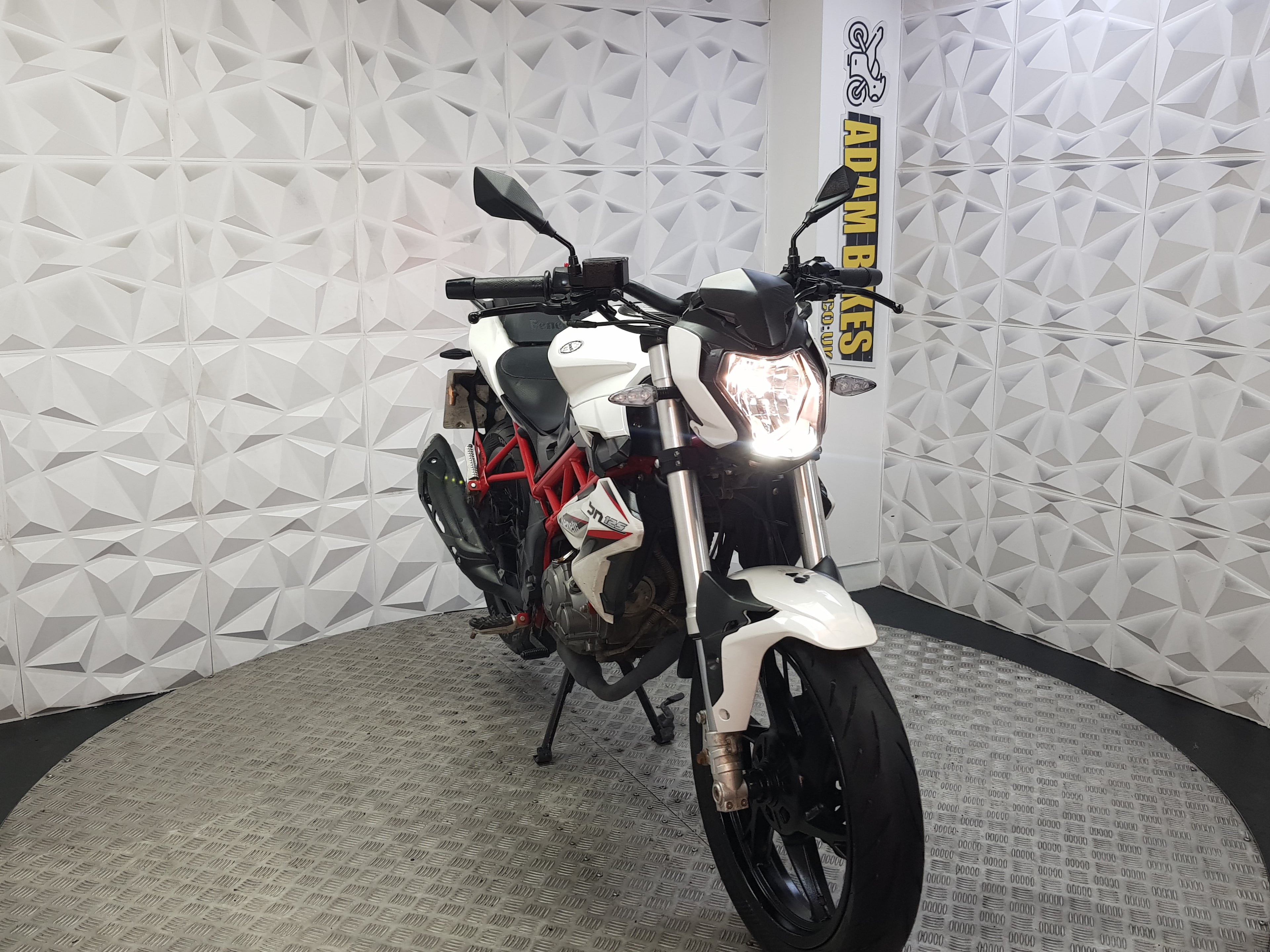 2021 BENELLI BN 125