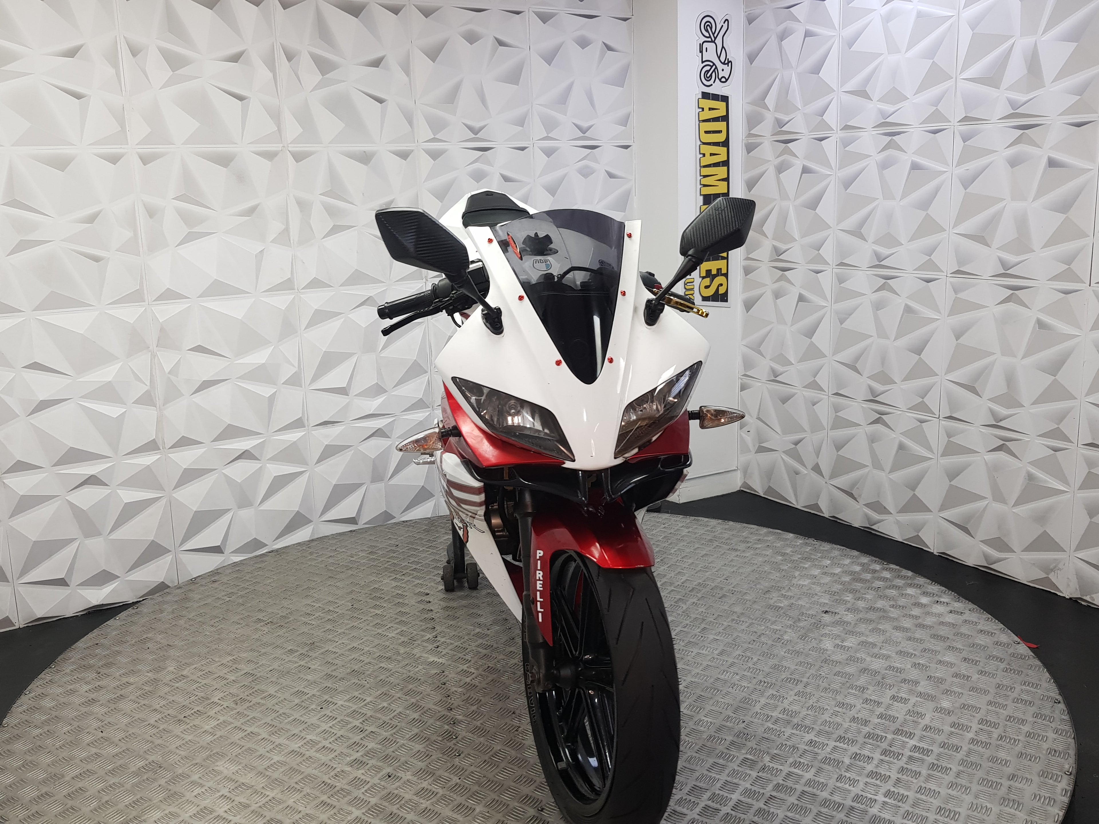 2009 YAMAHA YZF R125