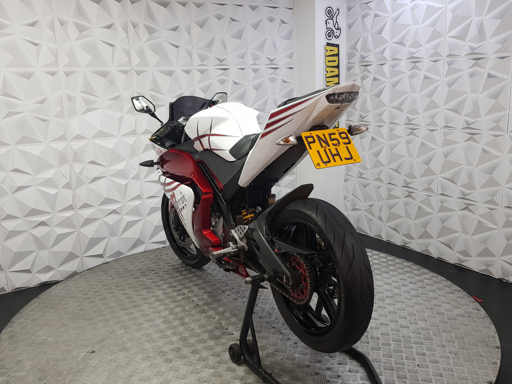 2009 YAMAHA YZF R125