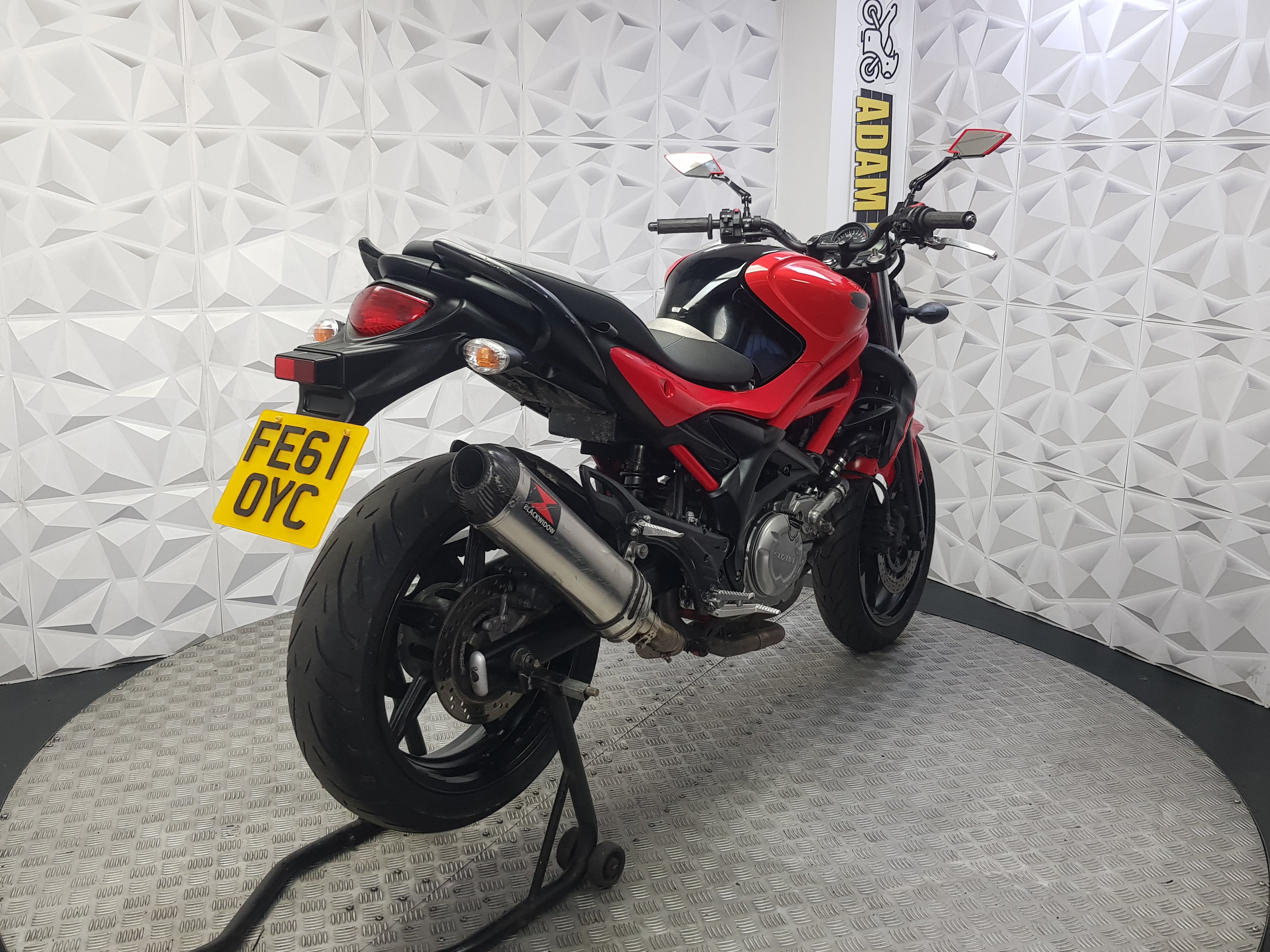 2011 SUZUKI GLADIUS 650