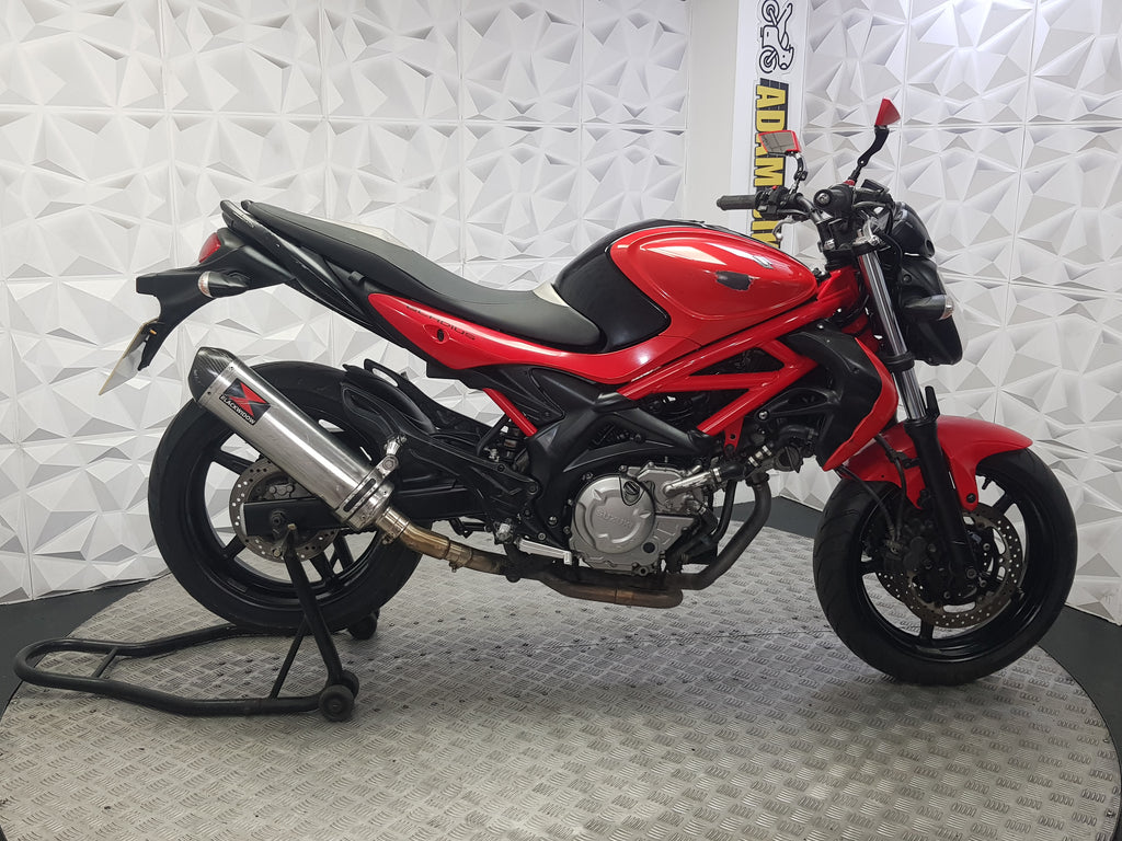 2011 SUZUKI GLADIUS 650