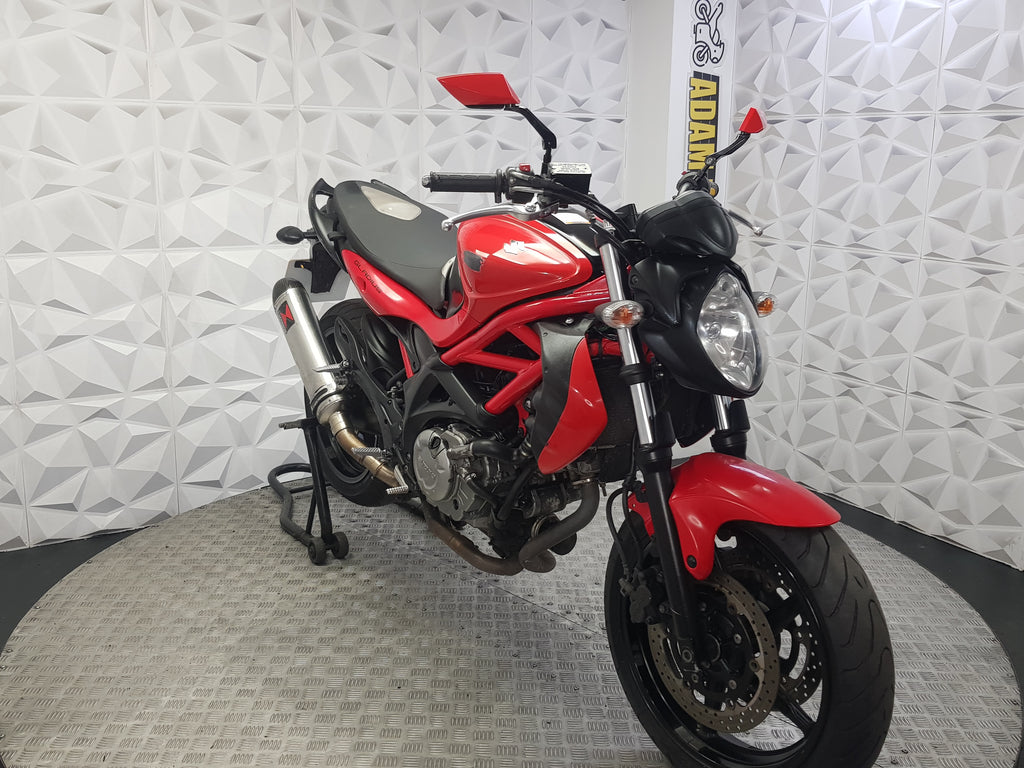 2011 SUZUKI GLADIUS 650