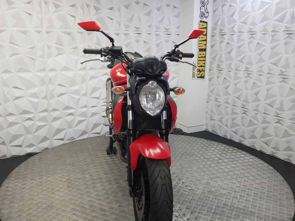 2011 SUZUKI GLADIUS 650
