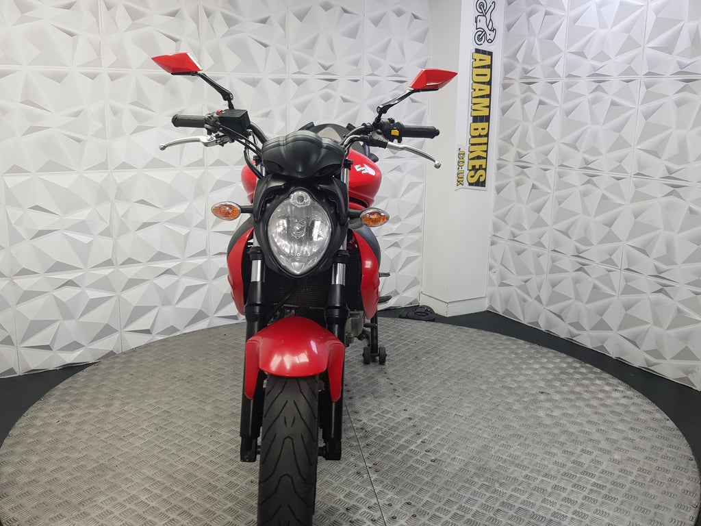 2011 SUZUKI GLADIUS 650