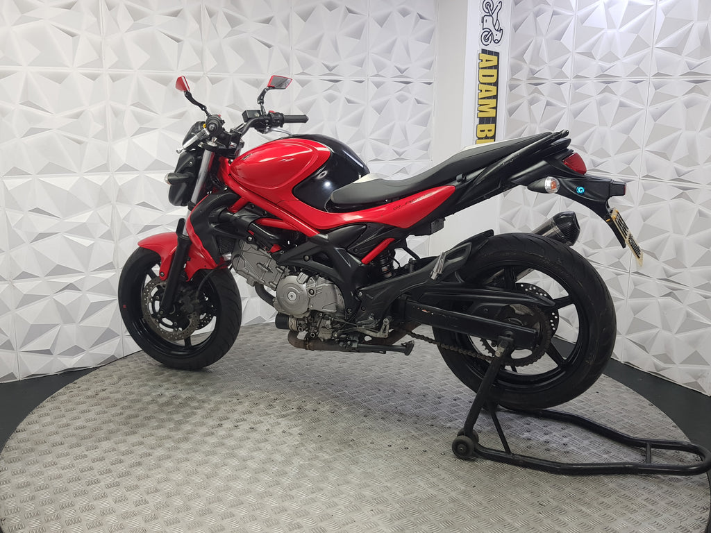 2011 SUZUKI GLADIUS 650