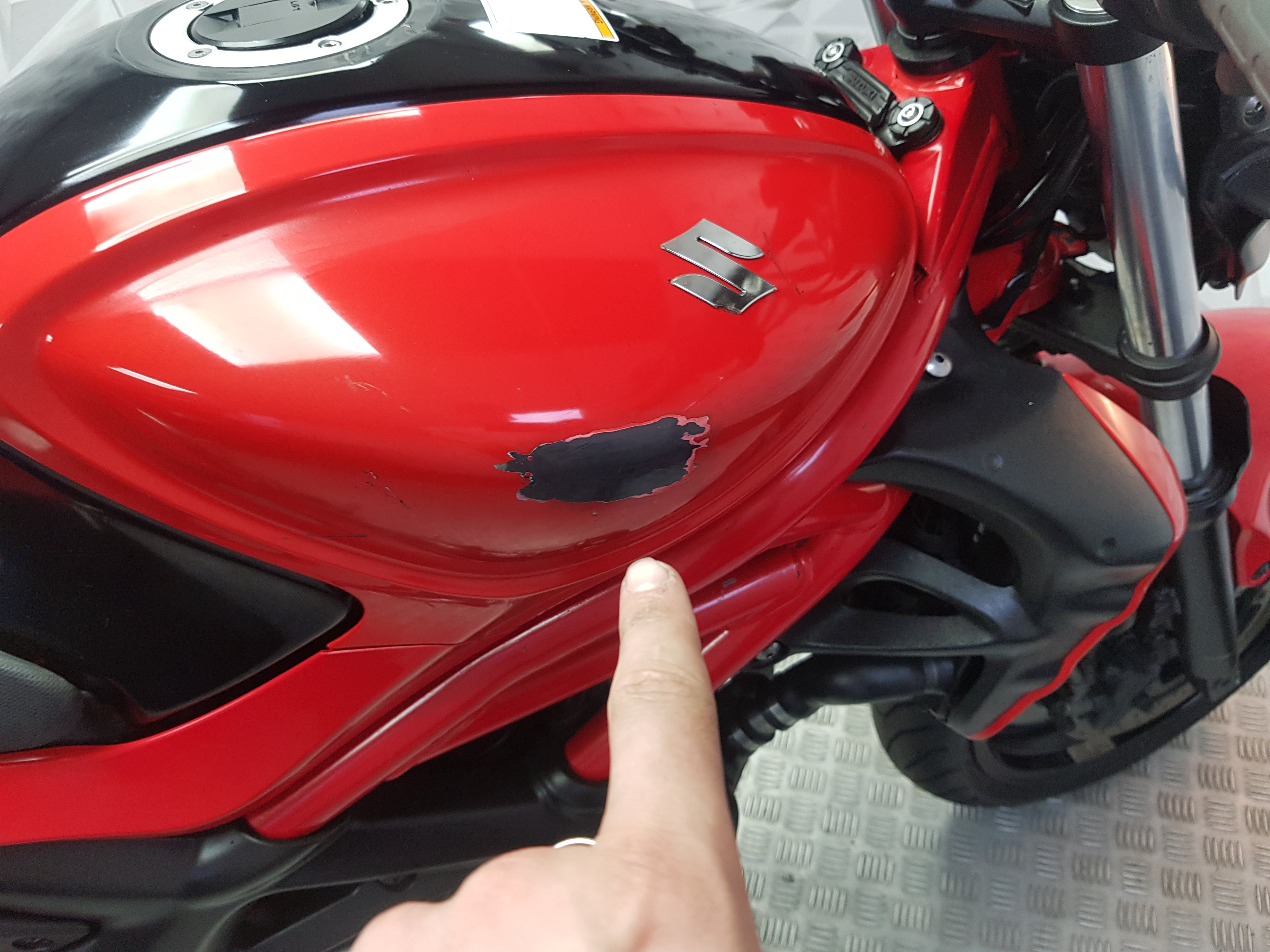 2011 SUZUKI GLADIUS 650