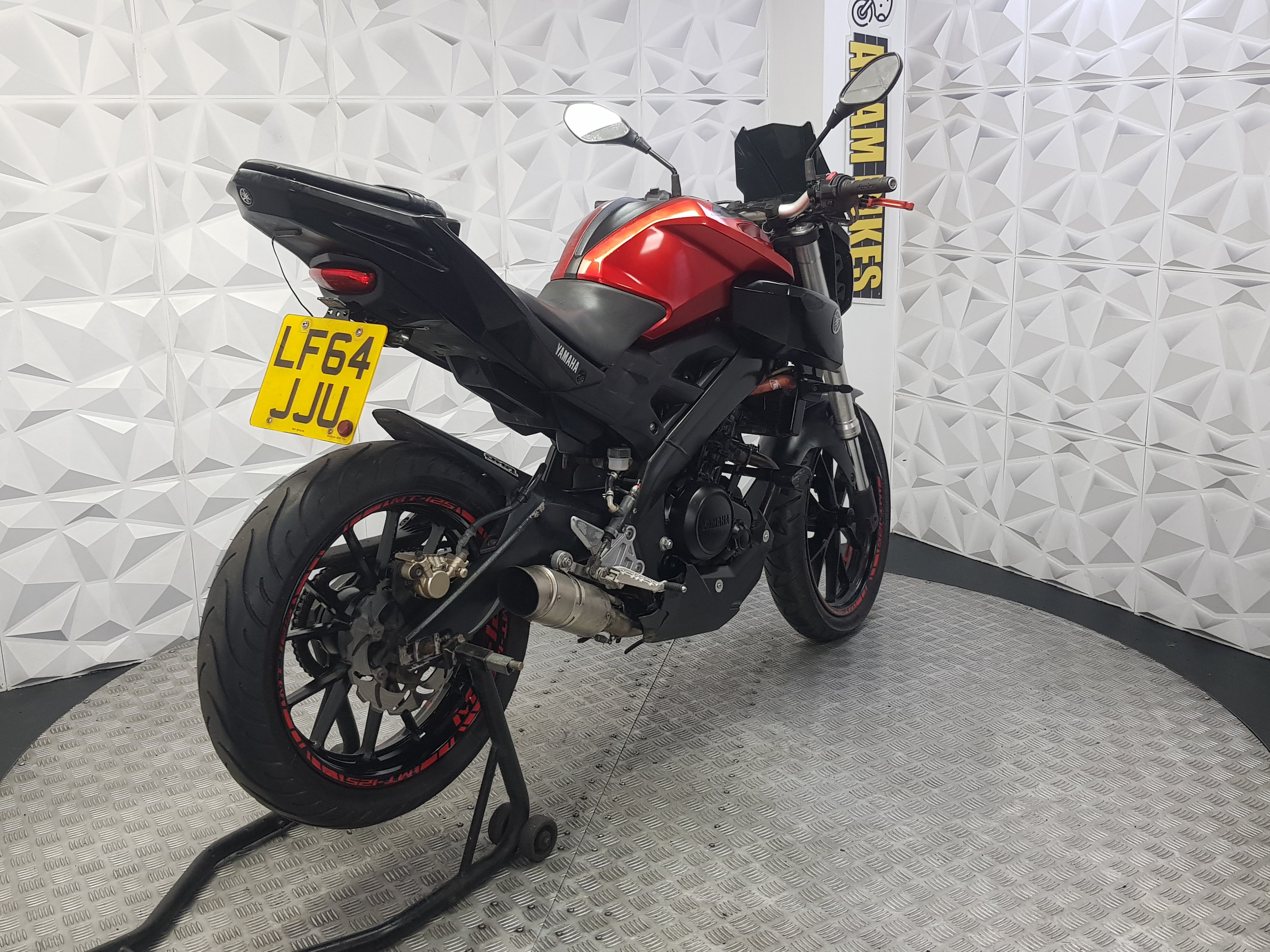 2014 YAMAHA MT 125