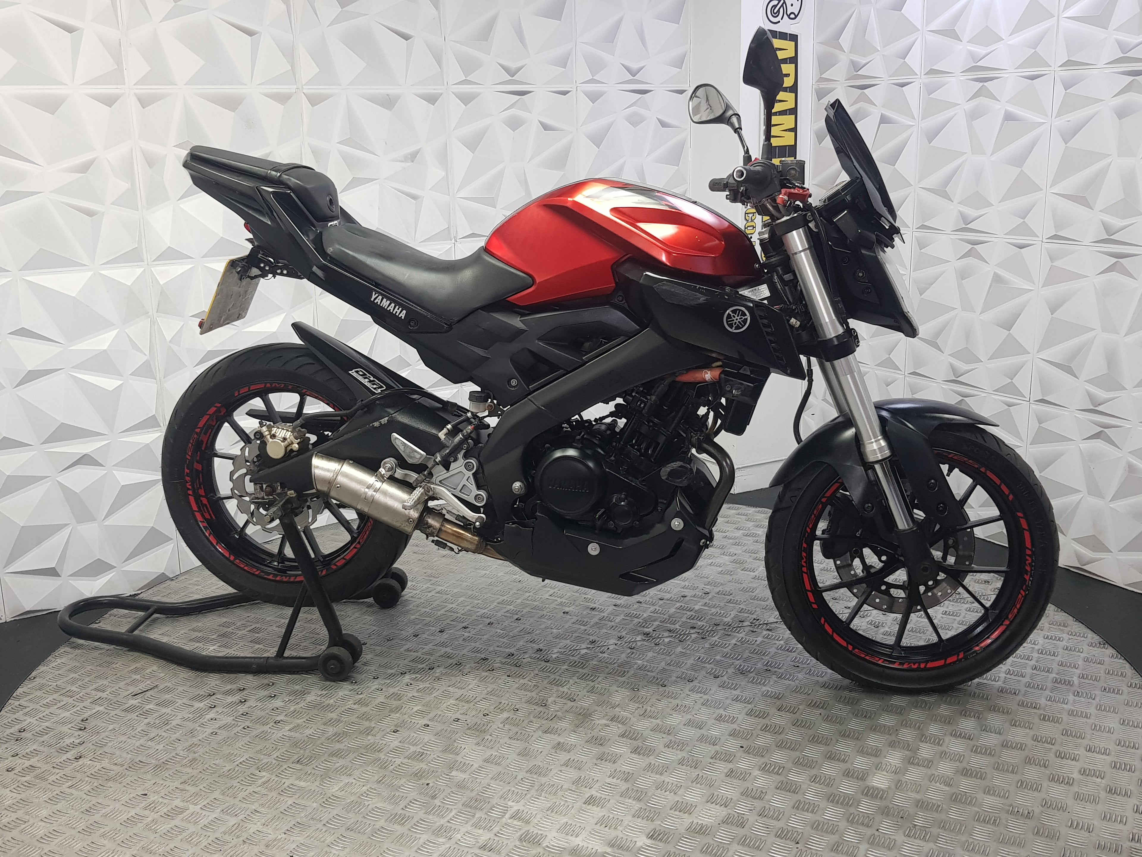2014 YAMAHA MT 125