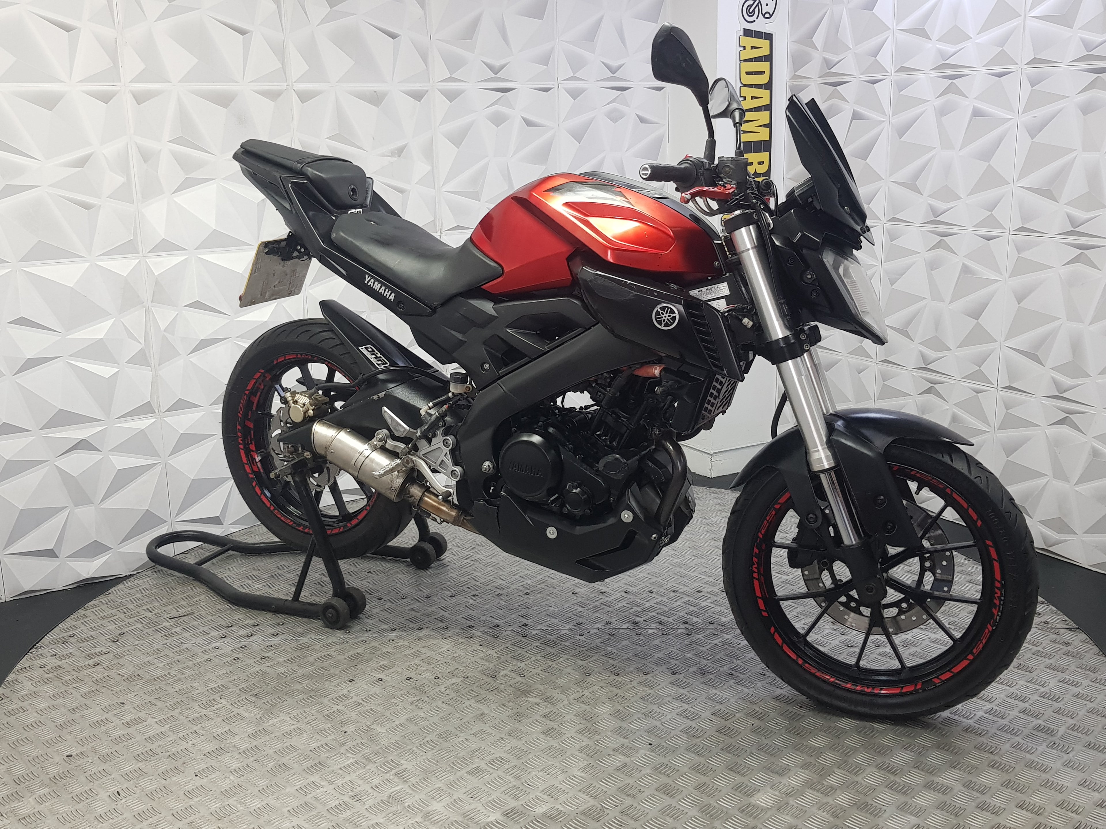 2014 YAMAHA MT 125