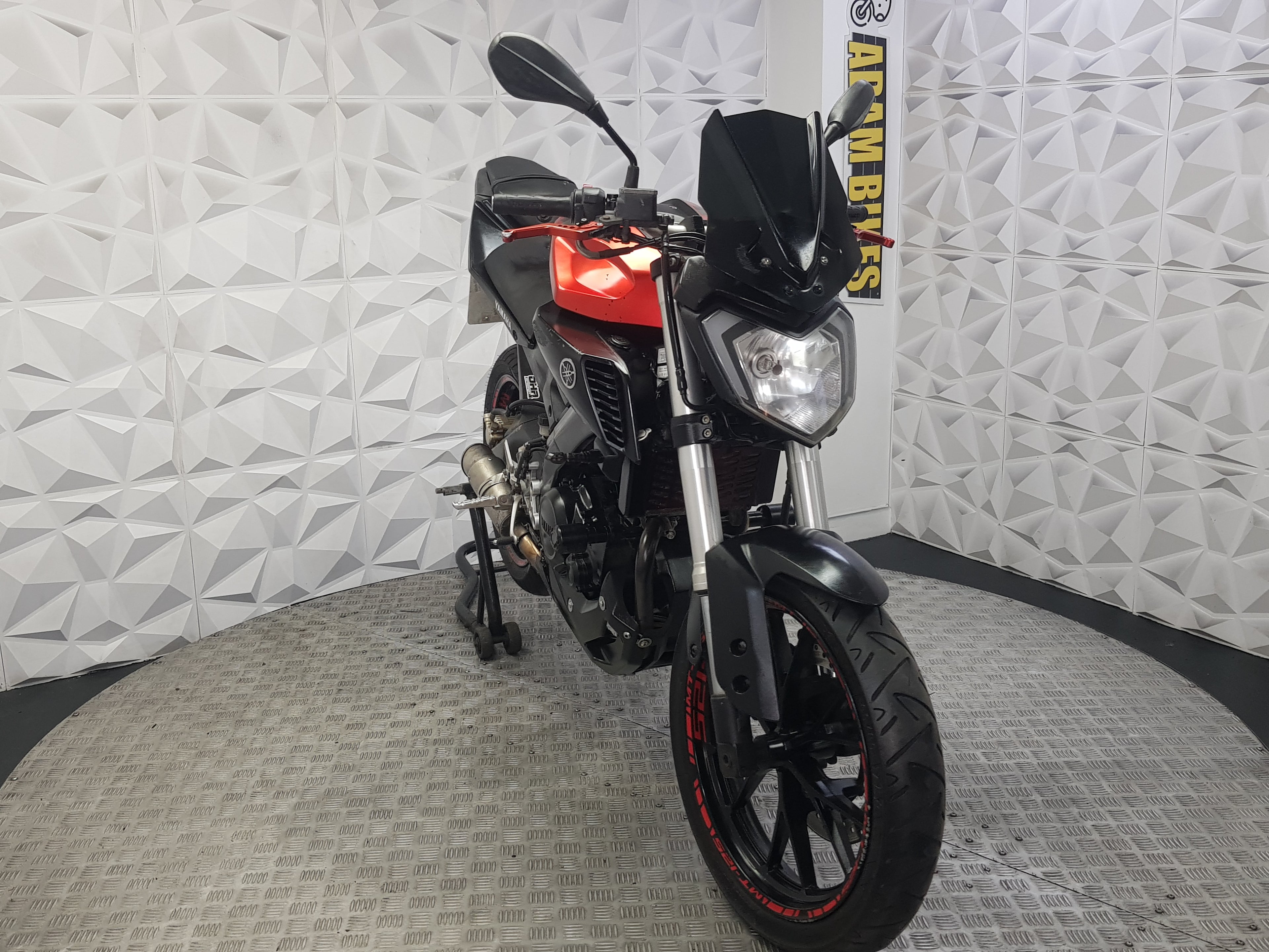 2014 YAMAHA MT 125