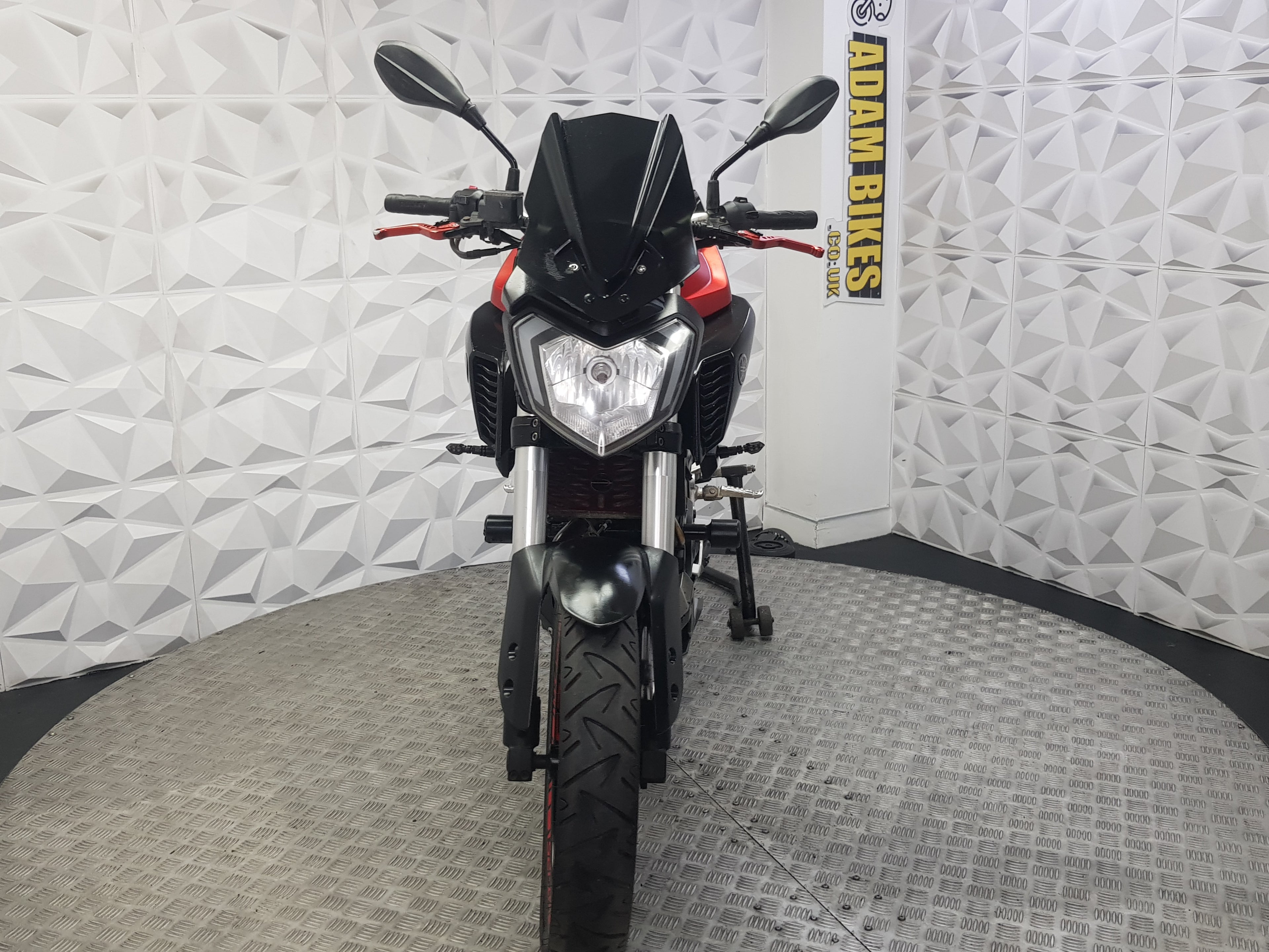 2014 YAMAHA MT 125