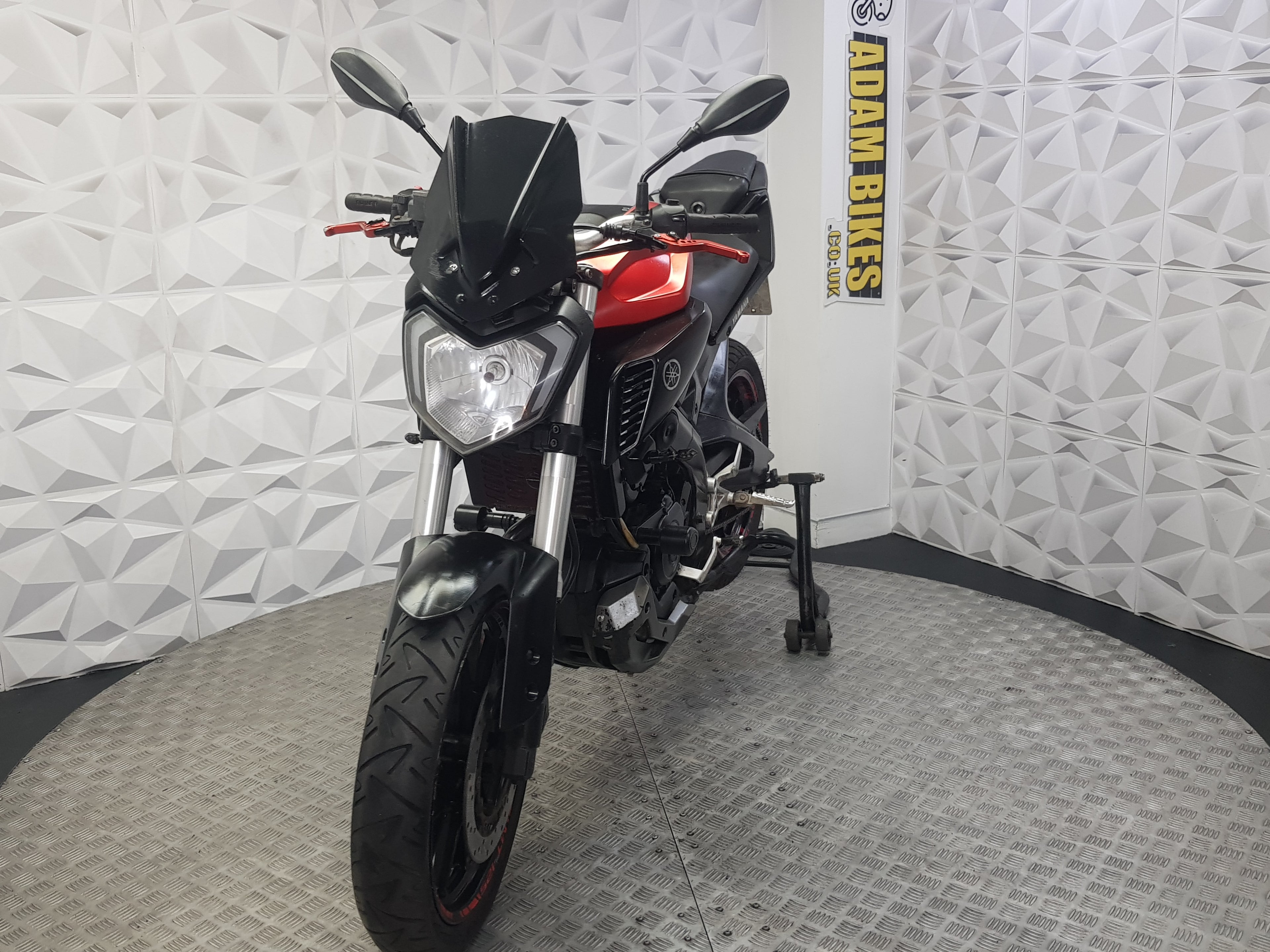 2014 YAMAHA MT 125