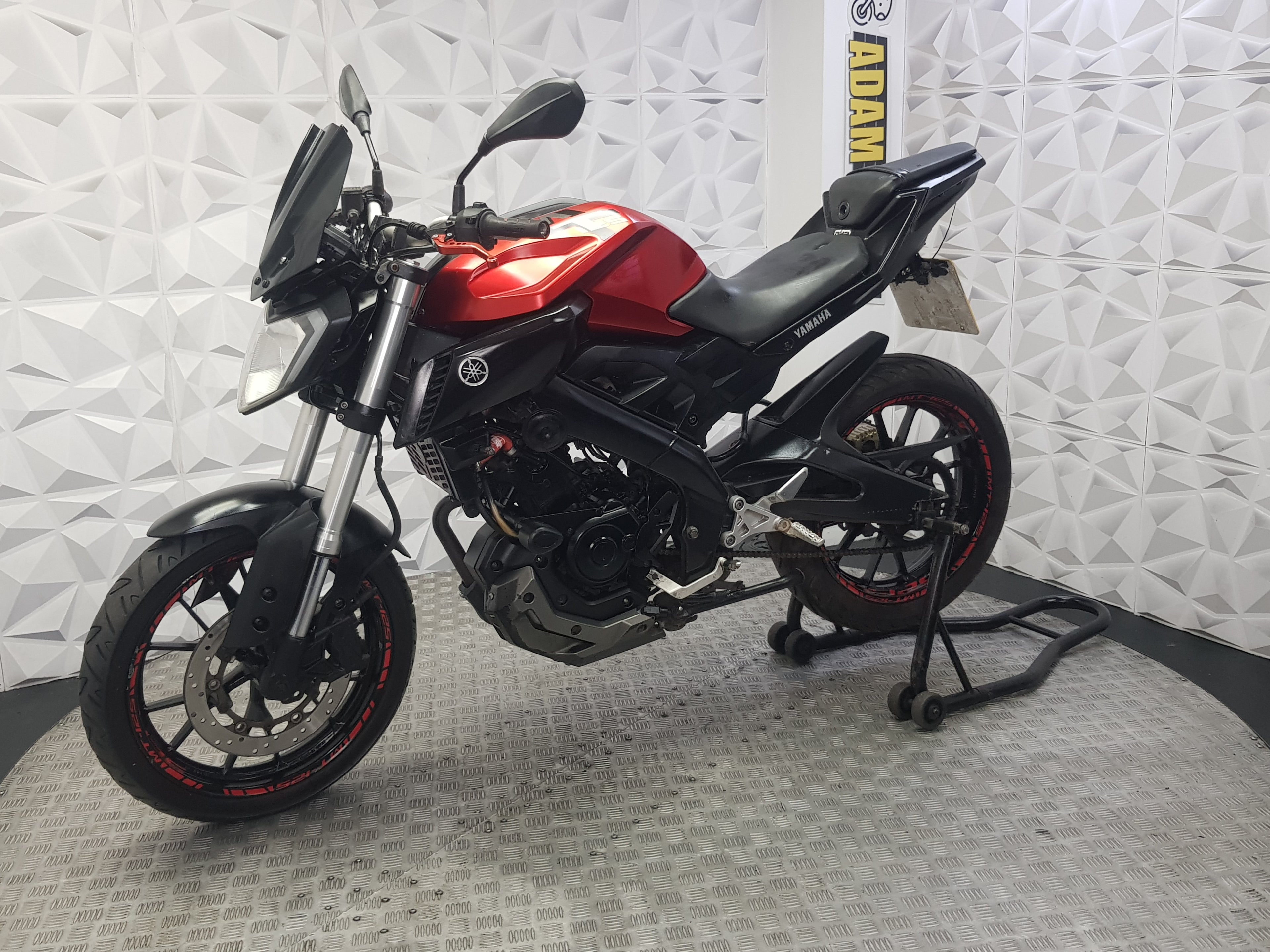 2014 YAMAHA MT 125
