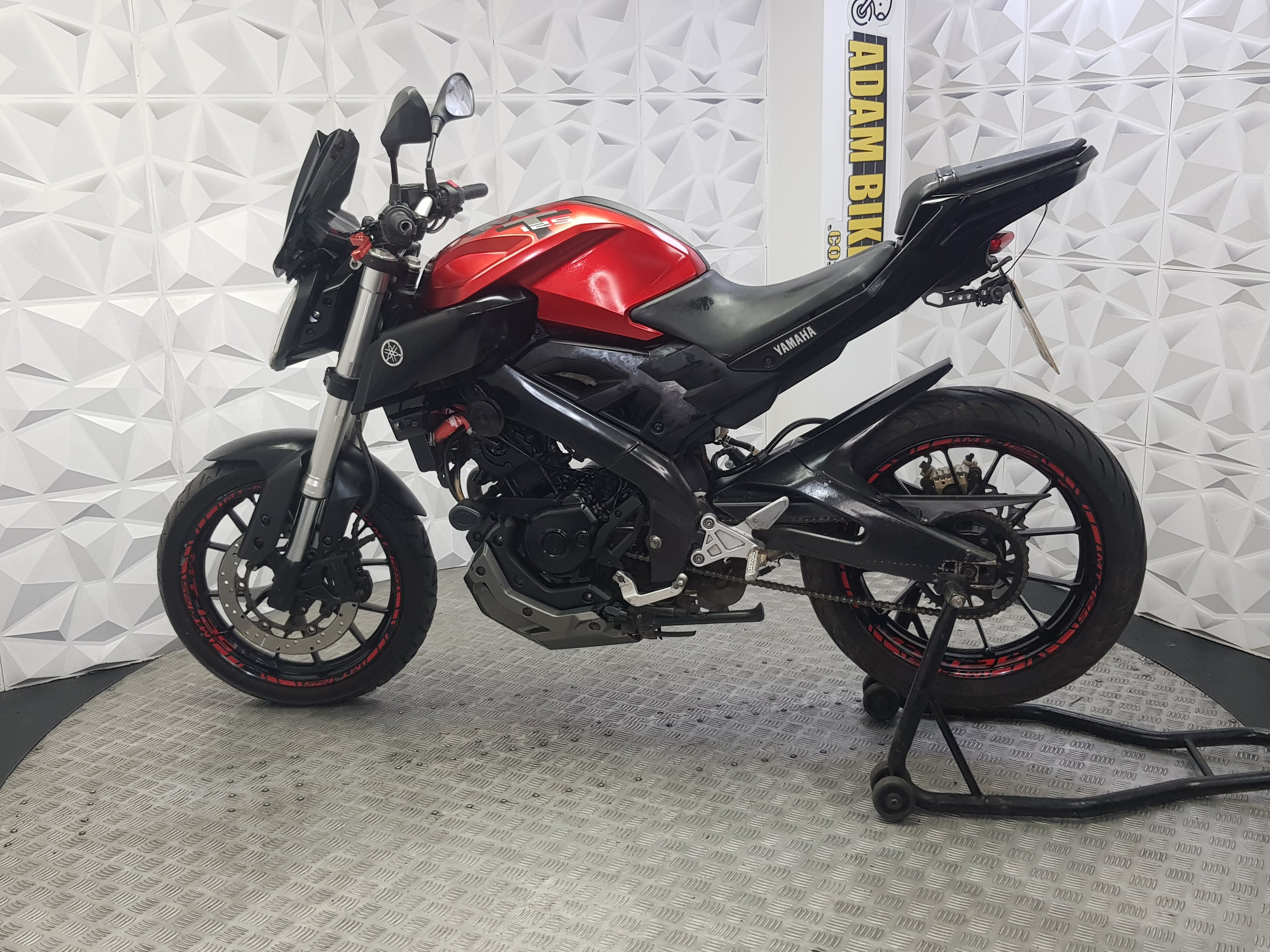 2014 YAMAHA MT 125