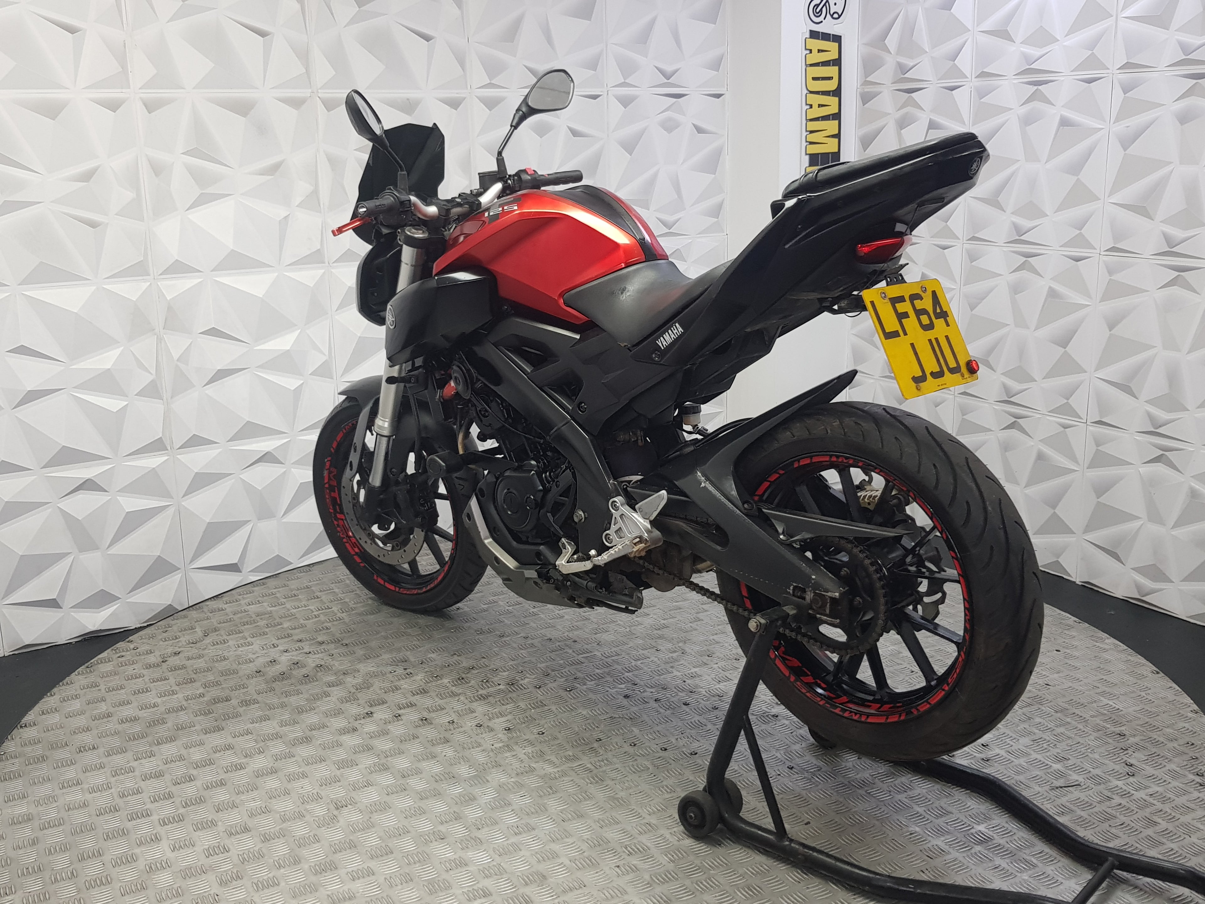 2014 YAMAHA MT 125