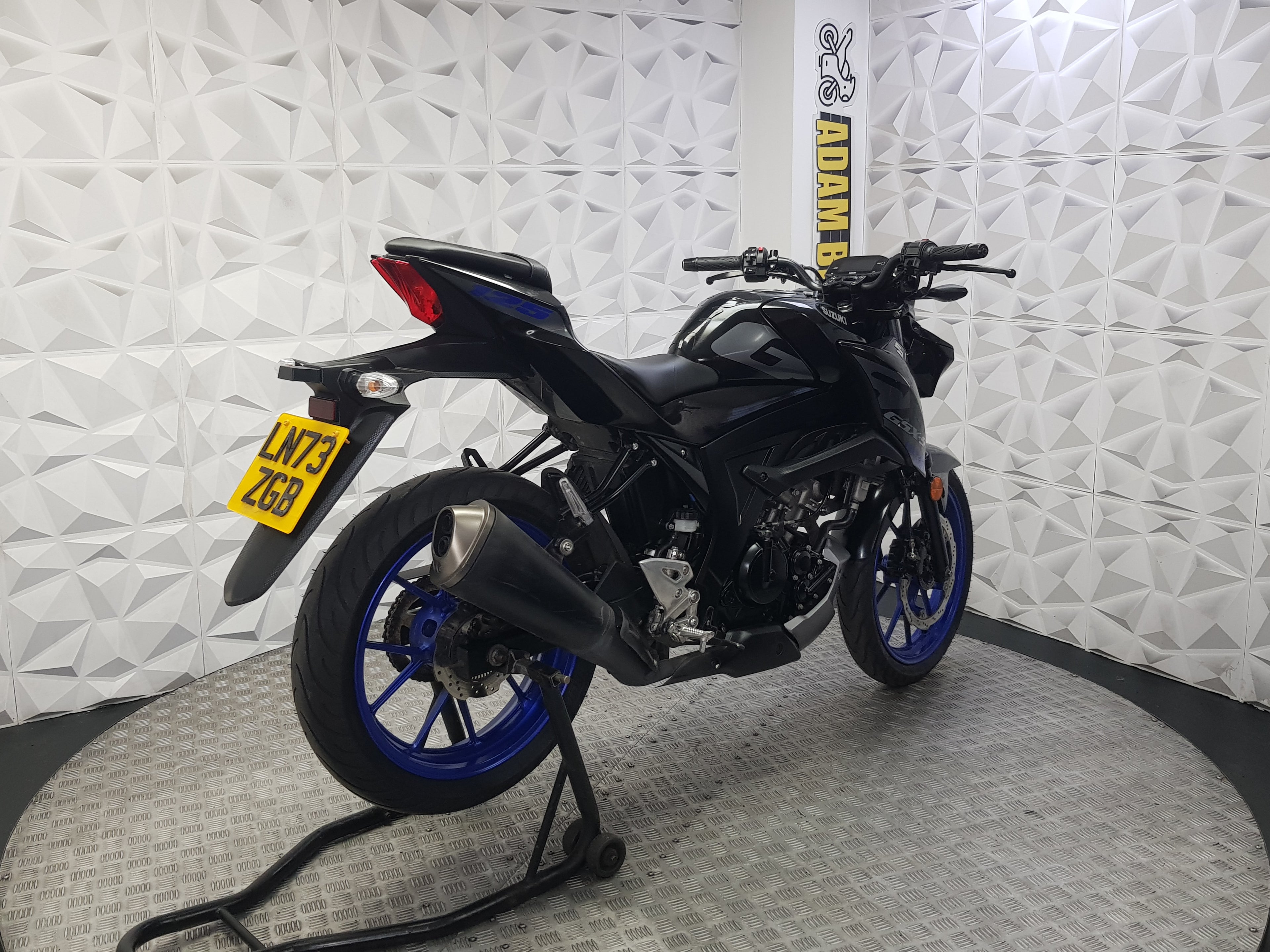 2023 SUZUKI GSX-S 125