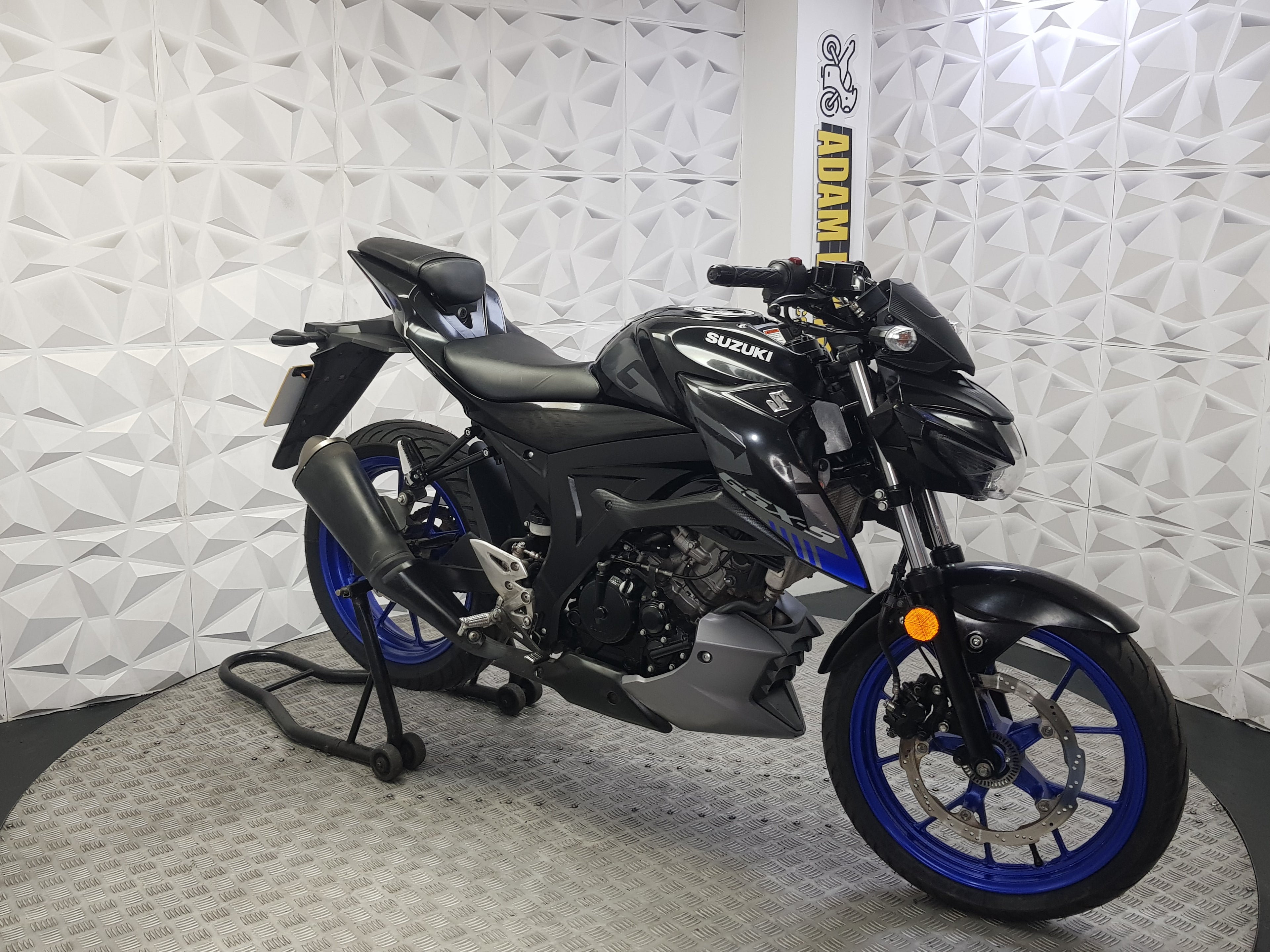 2023 SUZUKI GSX-S 125