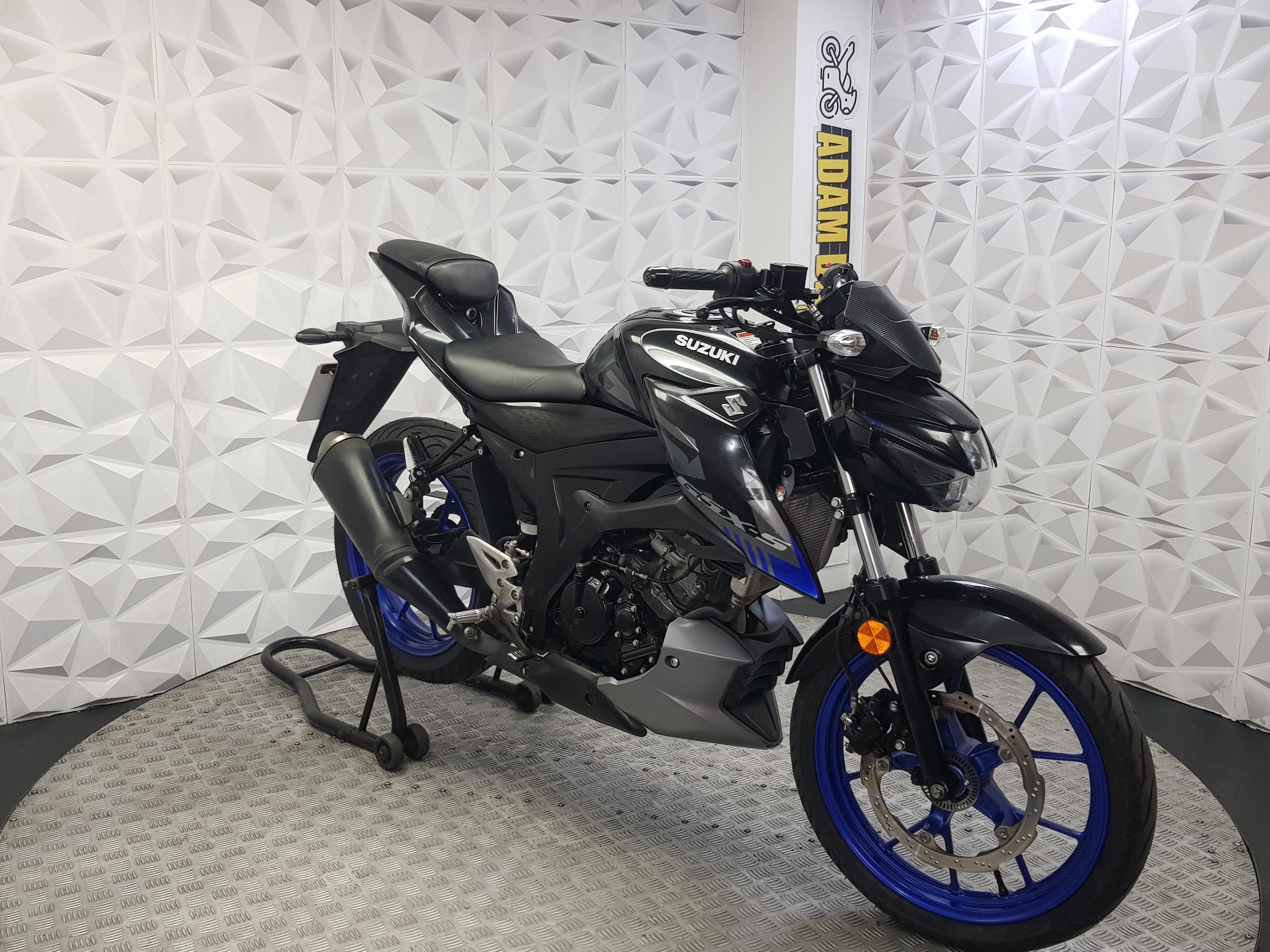 2023 SUZUKI GSX-S 125