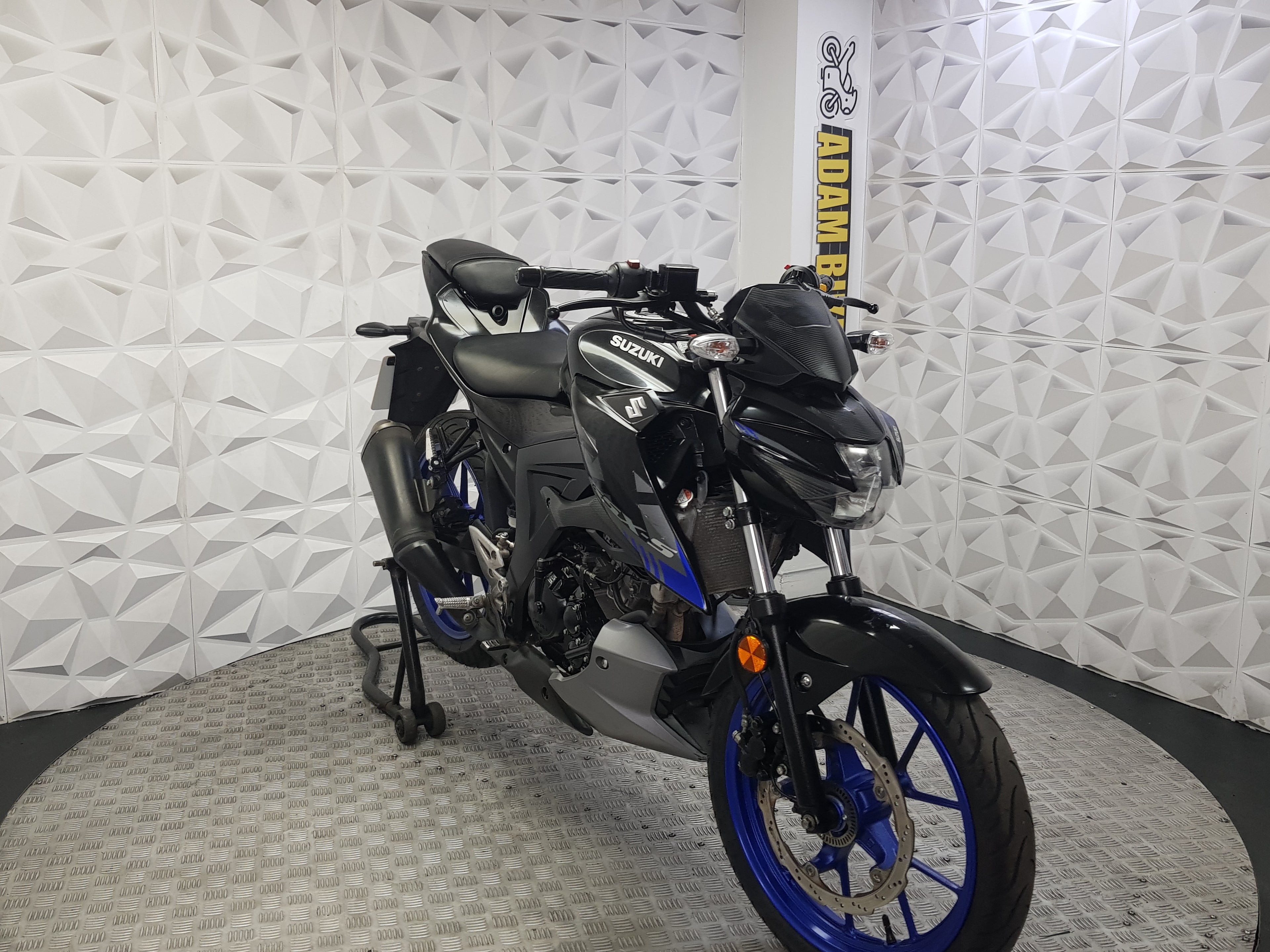 2023 SUZUKI GSX-S 125