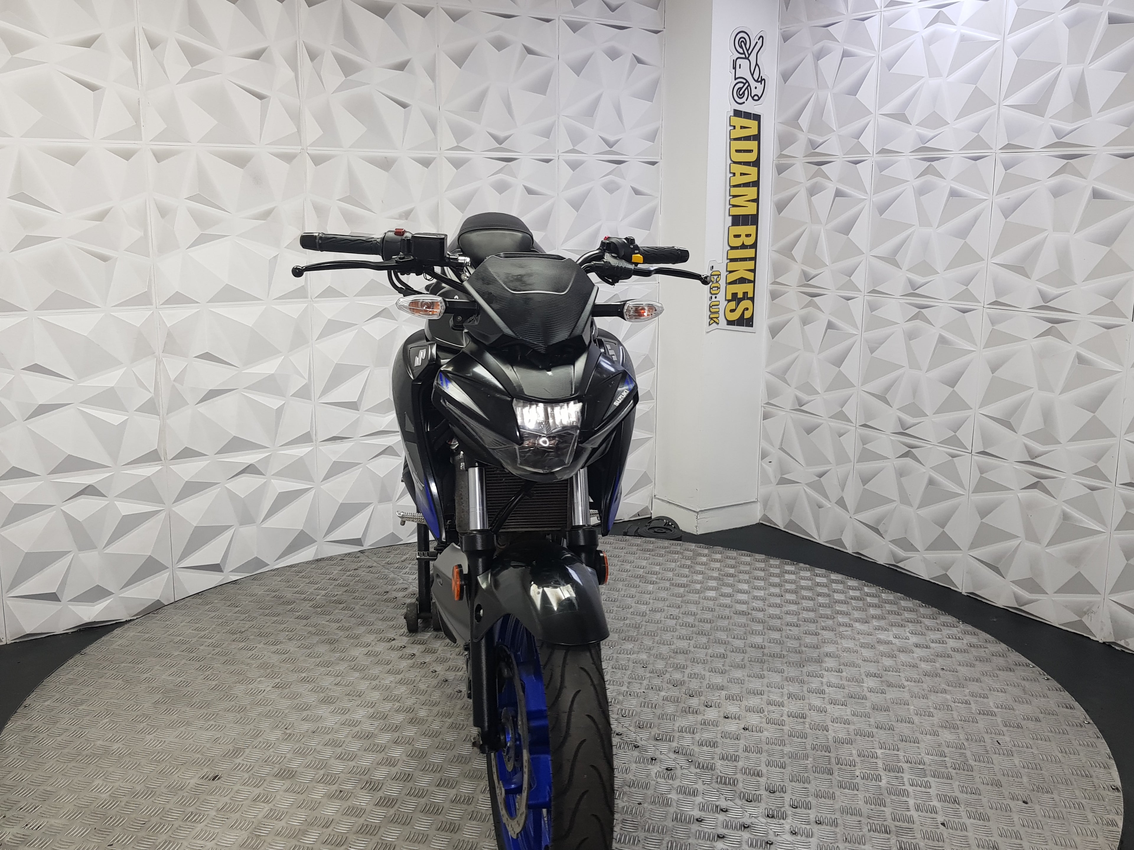 2023 SUZUKI GSX-S 125