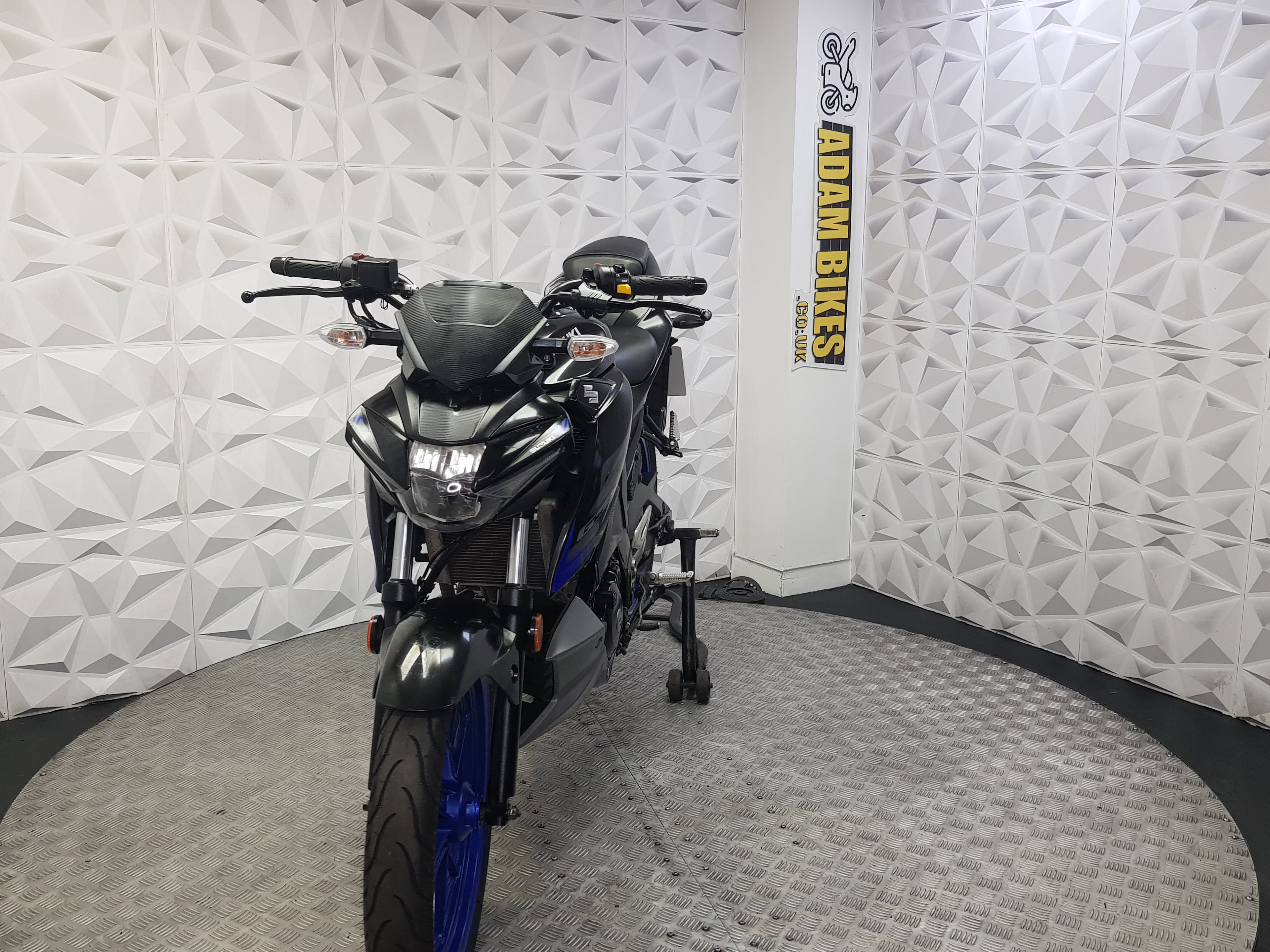 2023 SUZUKI GSX-S 125