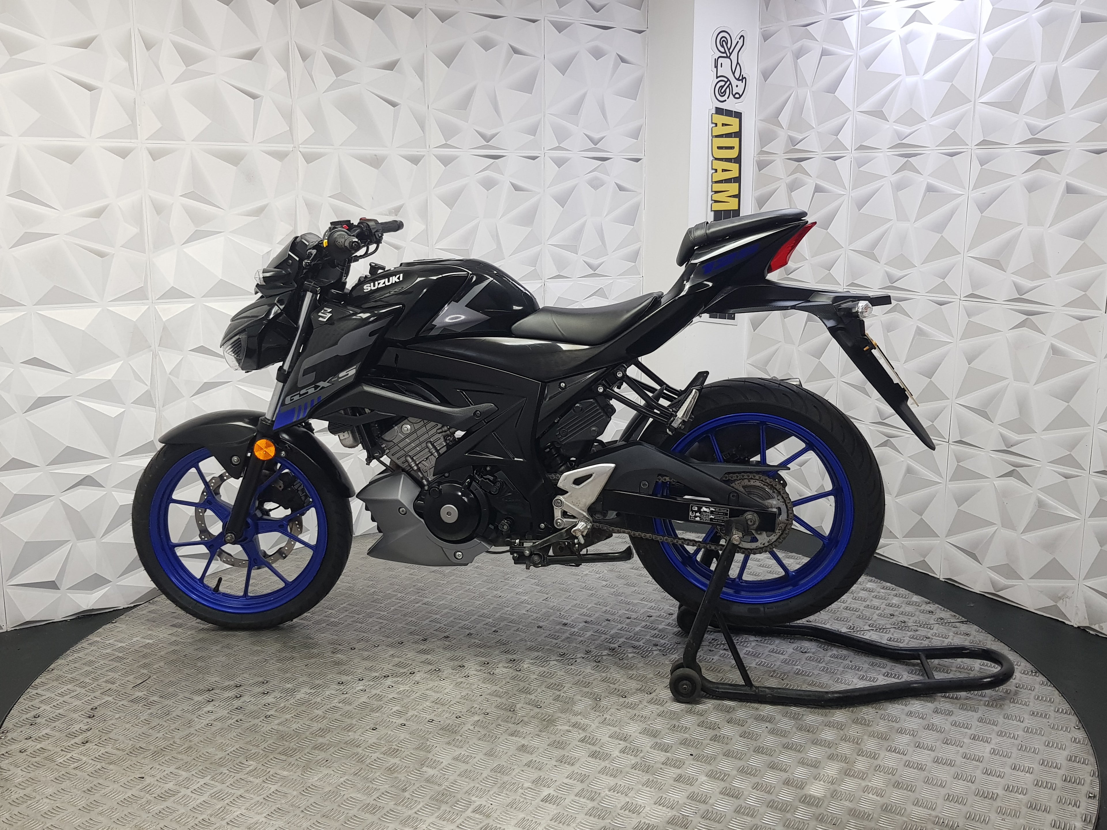 2023 SUZUKI GSX-S 125