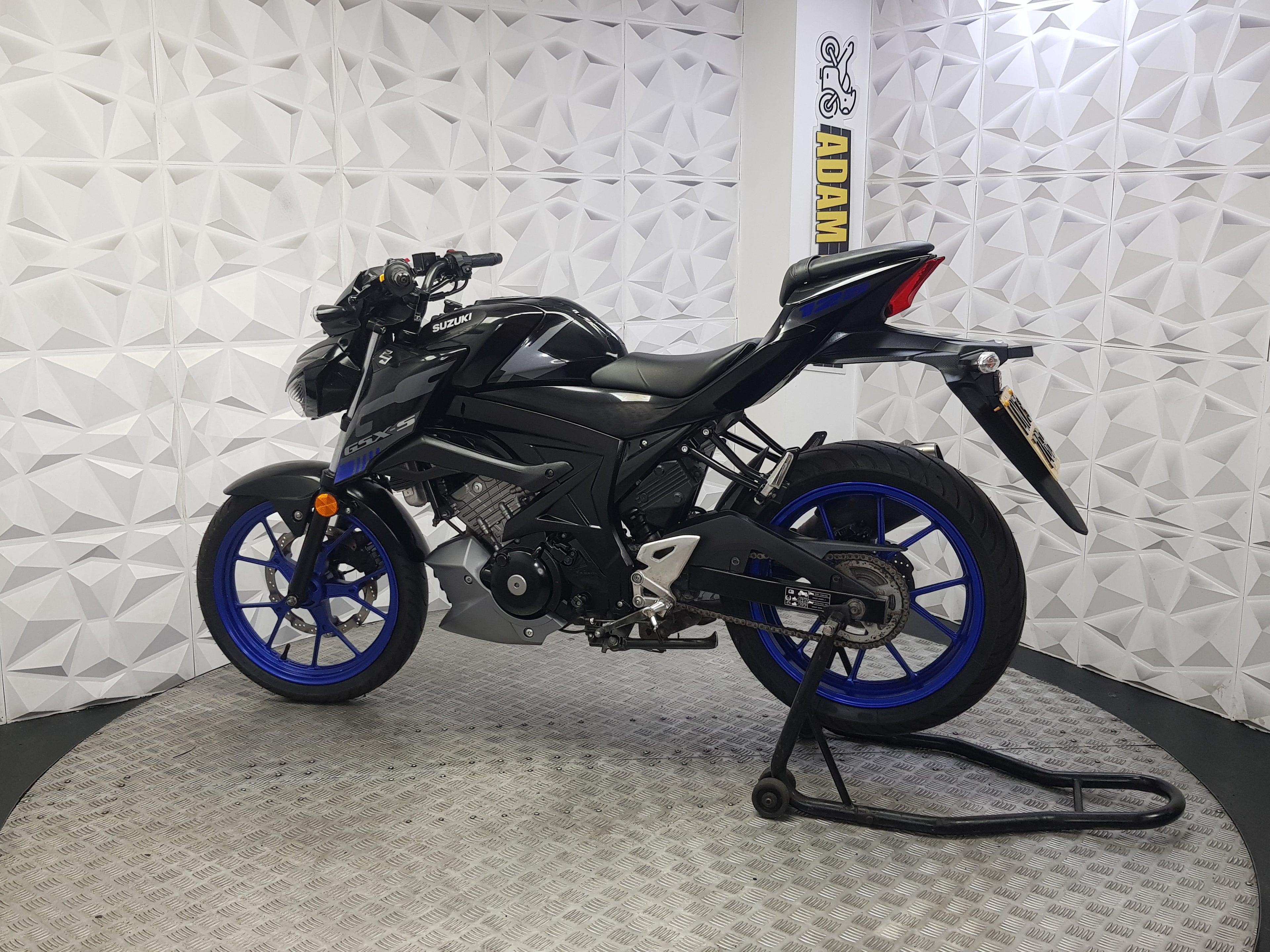 2023 SUZUKI GSX-S 125